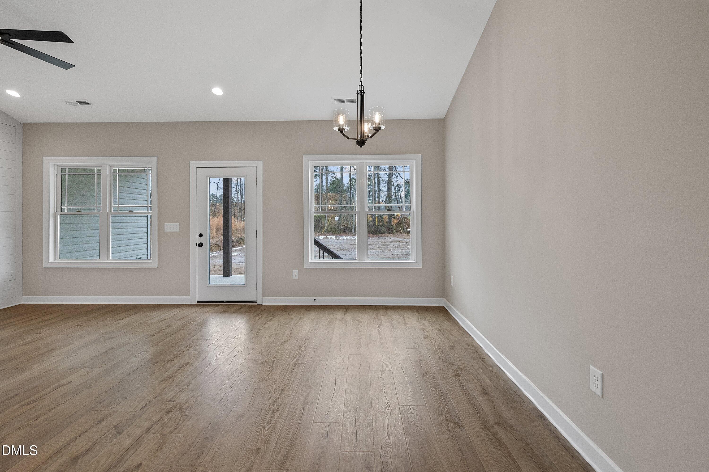 17-922 Micro _3868 - 928 Micro Road W, Selma, NC 27576