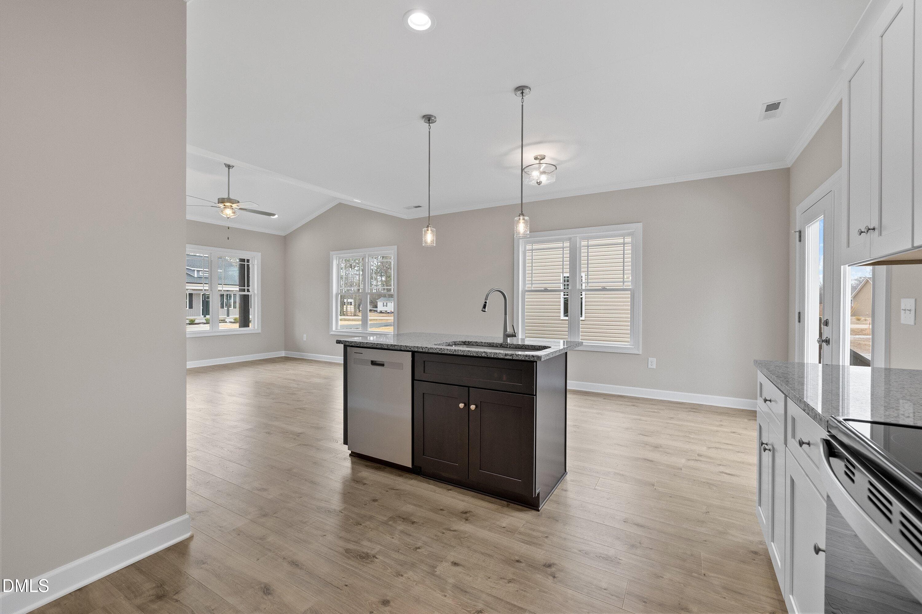 17-926 Micro _3728 - 930 Micro Road W, Selma, NC 27576