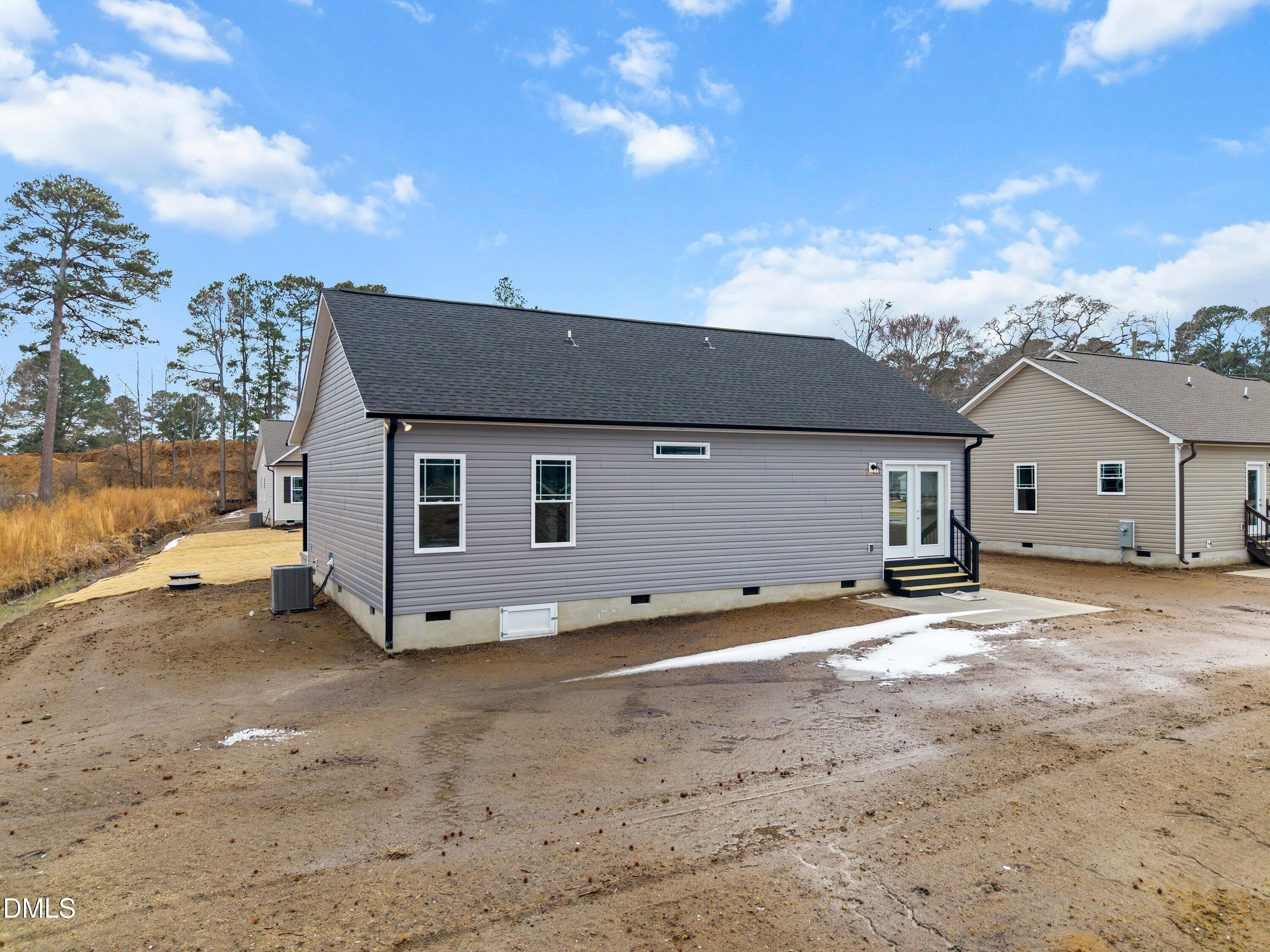 33-926 Micro _ (4) - 930 Micro Road W, Selma, NC 27576