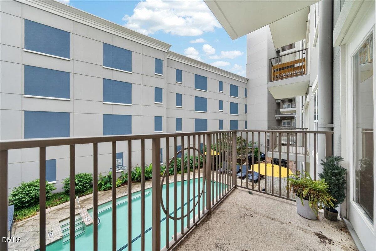 31-222APT212GlenwoodAveRaleigh_031_ZRL08 - 222 Glenwood Avenue 212, Raleigh, NC 27603, Raleigh