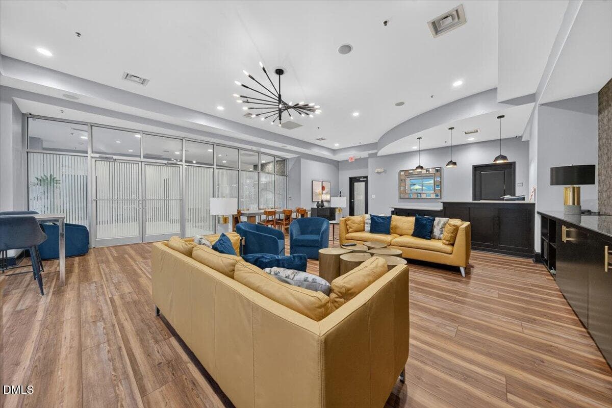43-222APT212GlenwoodAveRaleigh_043_ZRL08 - 222 Glenwood Avenue 212, Raleigh, NC 27603, Raleigh