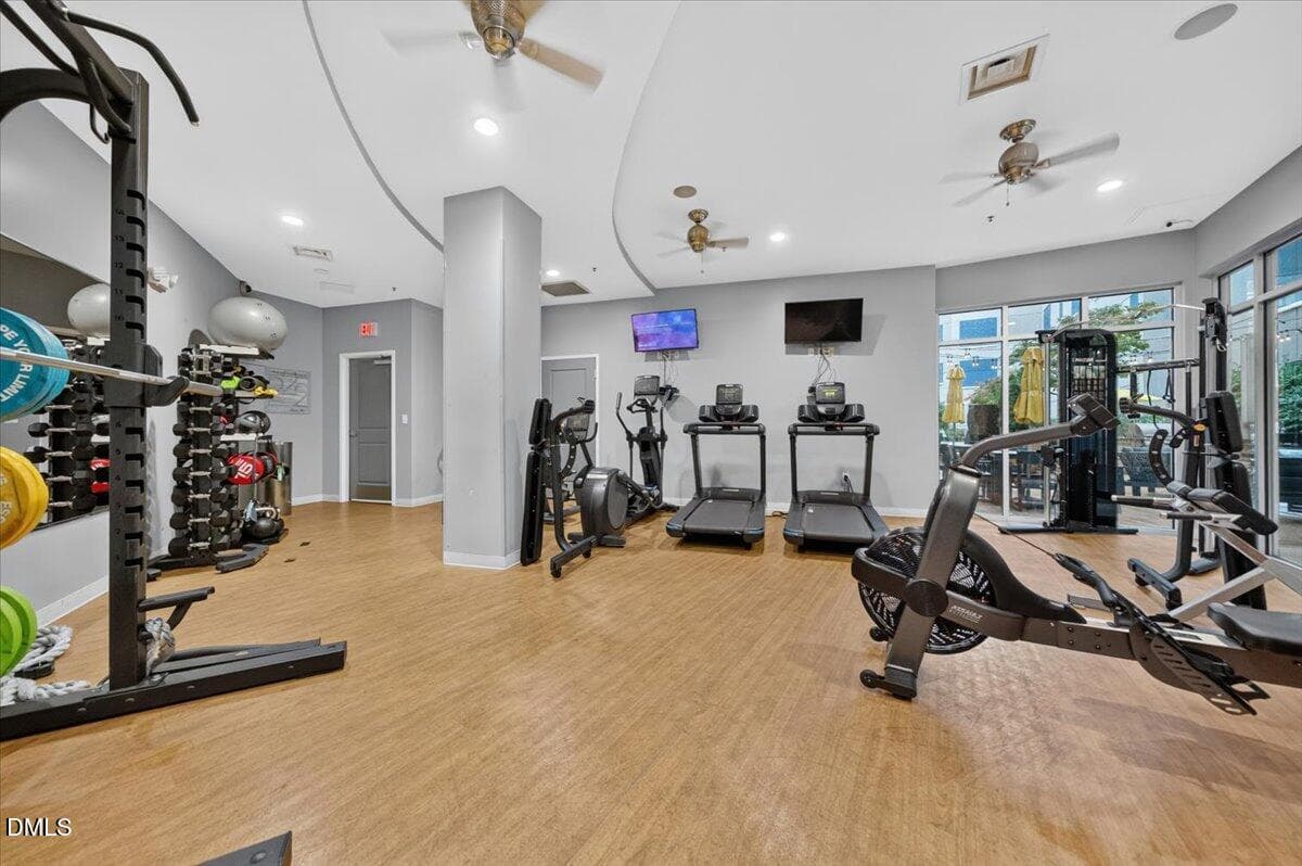 52-222APT212GlenwoodAveRaleigh_052_ZRL08 - 222 Glenwood Avenue 212, Raleigh, NC 27603, Raleigh