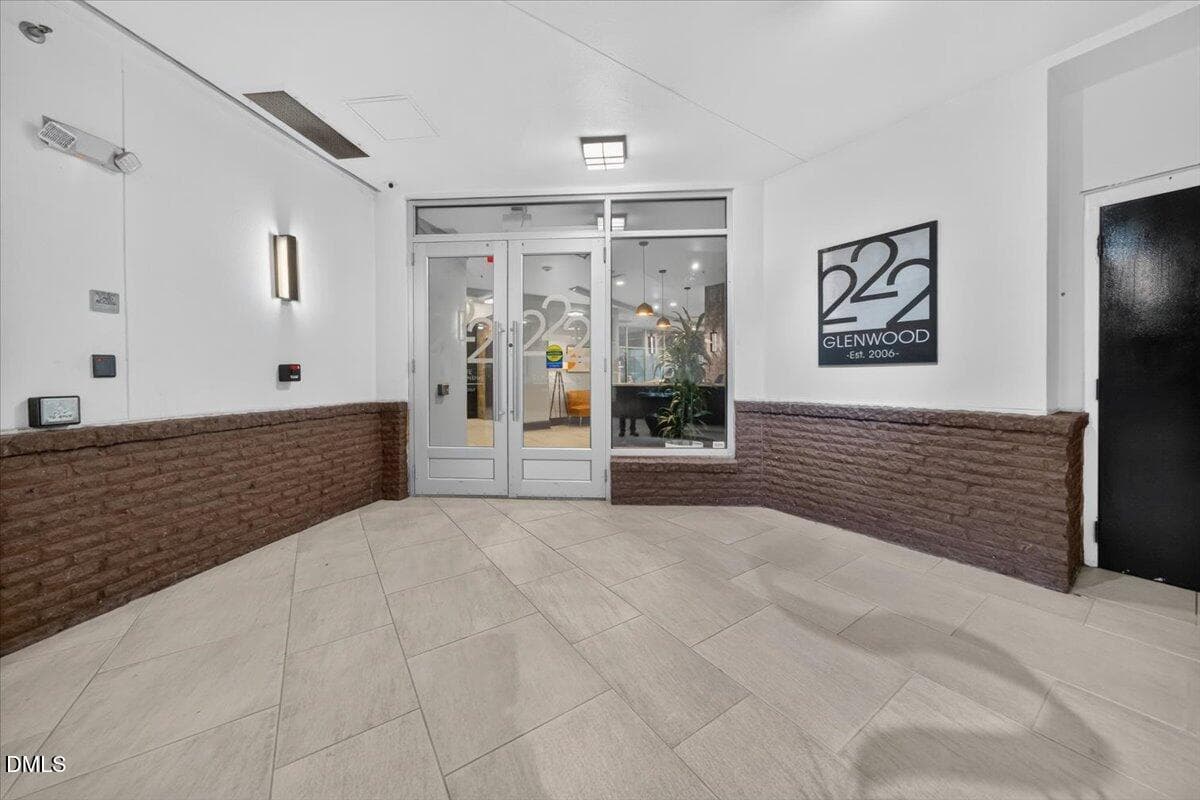 57-222APT212GlenwoodAveRaleigh_057_ZRL08 - 222 Glenwood Avenue 212, Raleigh, NC 27603, Raleigh