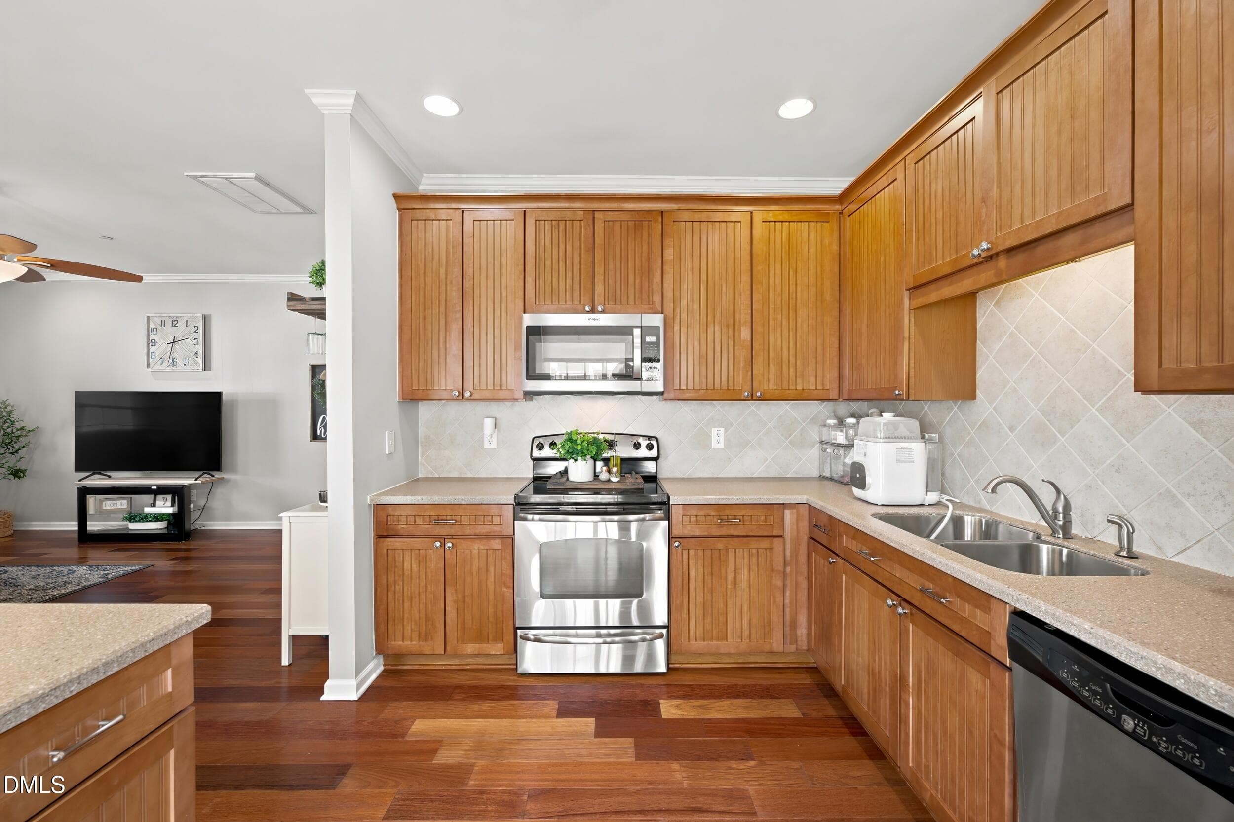 11 -1121 consortium dr, interior, kitche - 1121 Consortium Drive 115, Raleigh, NC 27603, Raleigh
