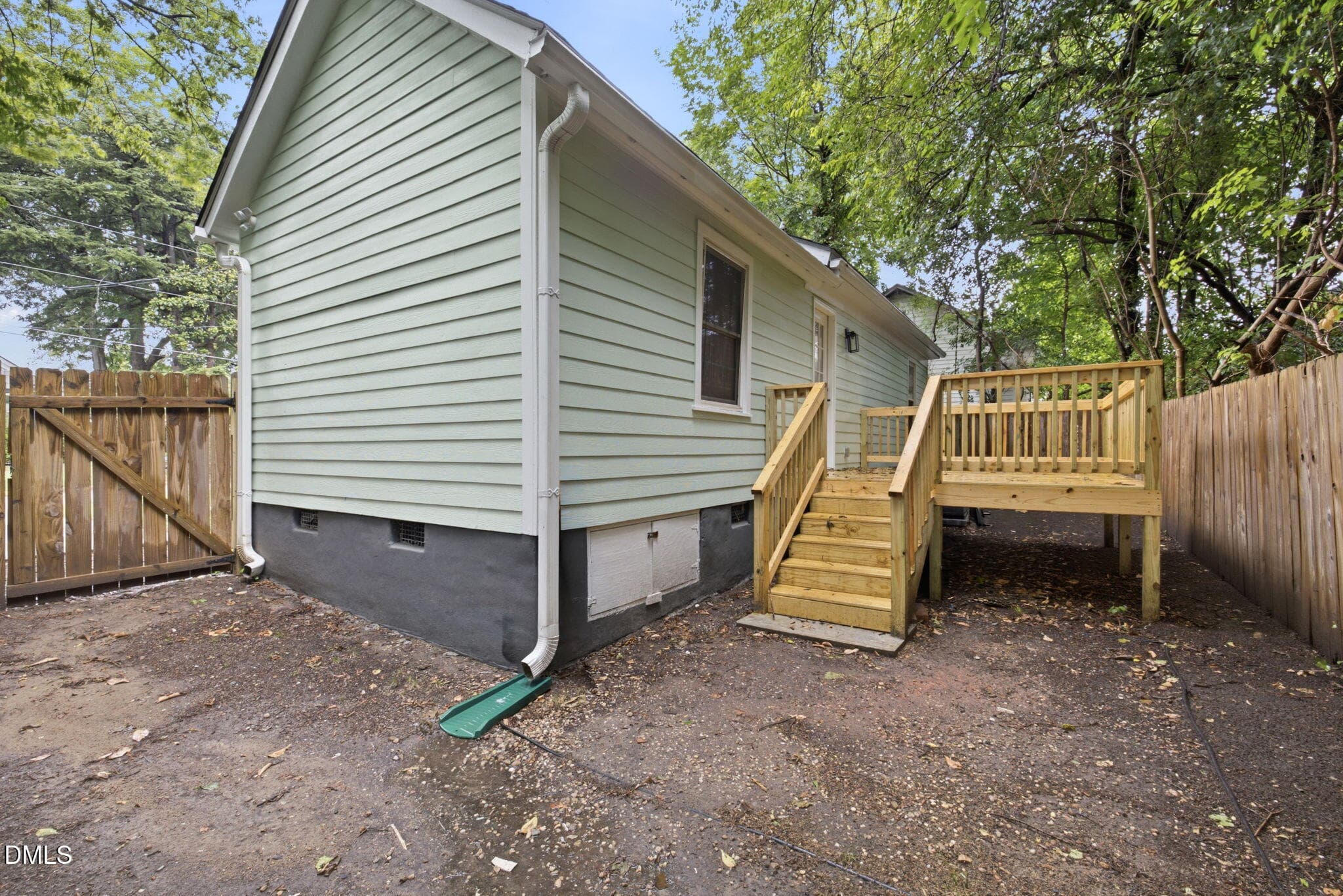 37-web-or-mls-DX3A4084 - 305 Freeman Street, Raleigh, NC 27601, Raleigh