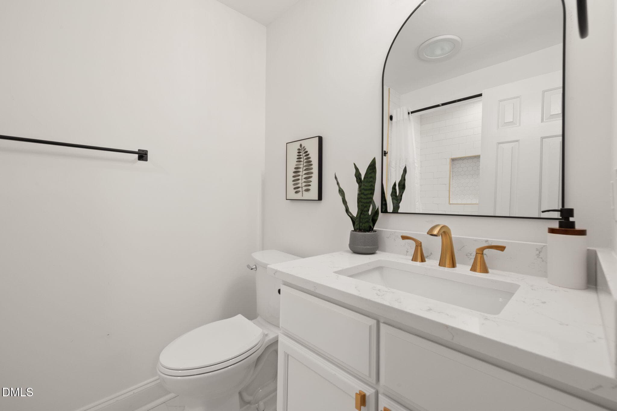 24-web-or-mls-DX3A3994 - 305 Freeman Street, Raleigh, NC 27601, Raleigh