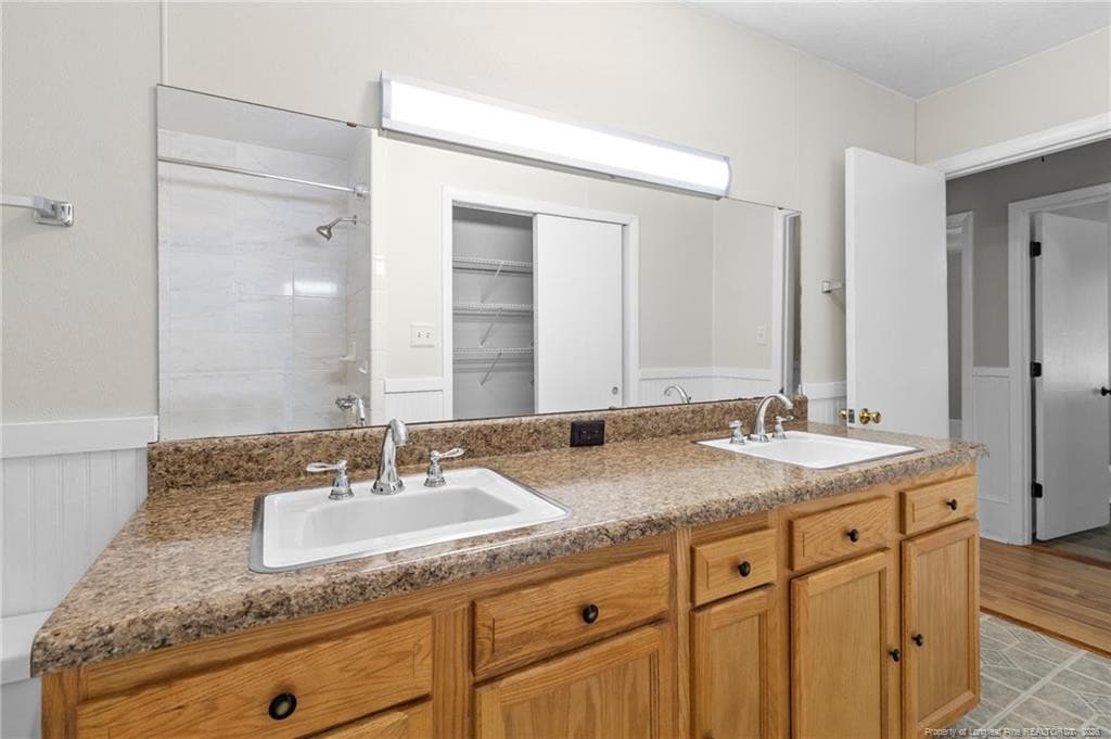 Photo 17 - 344 S 4th Street, Saint Pauls, NC 28384