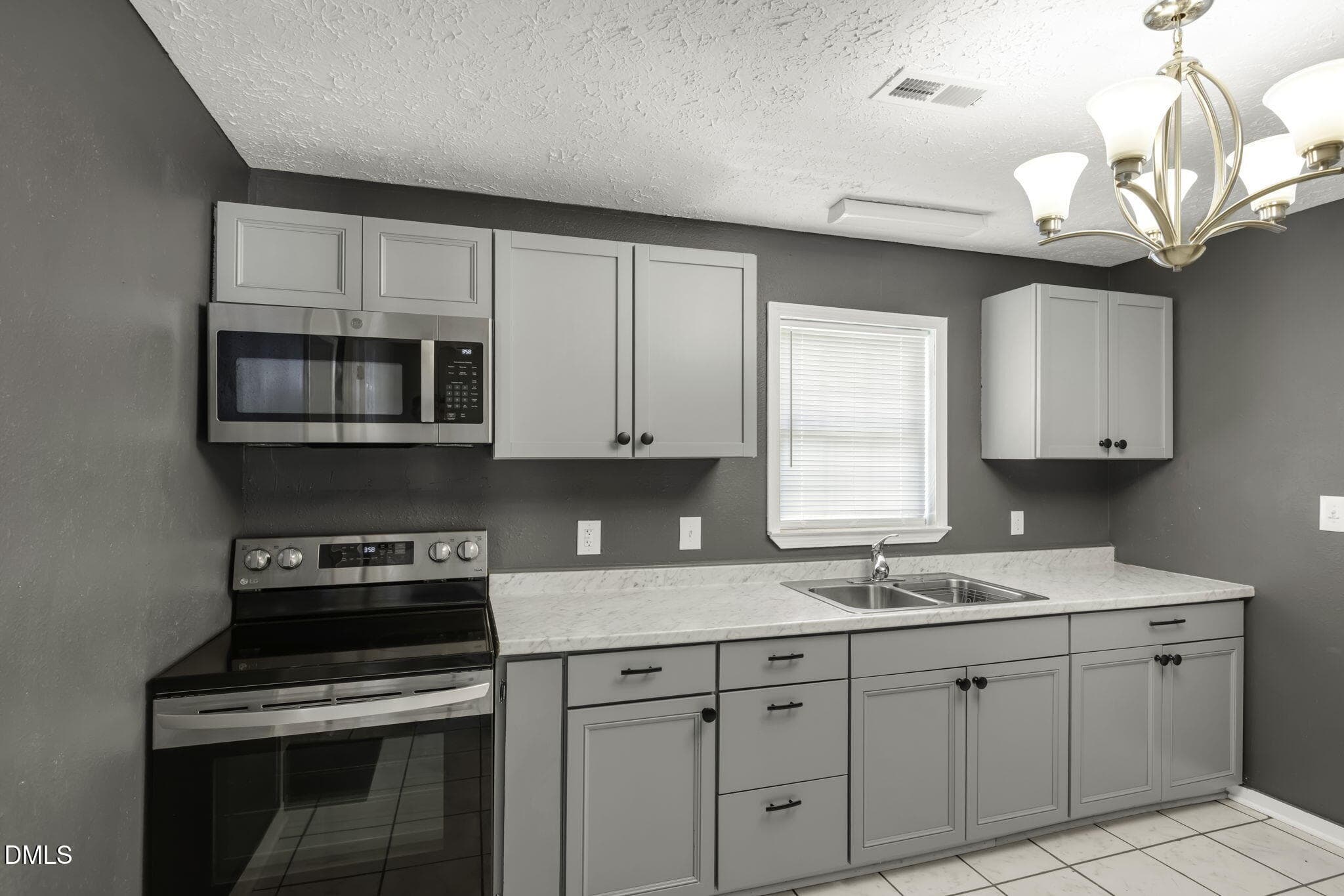 19-web-or-mls-_D2L4246 - 110 Campbell Street, Lumberton, NC 28358