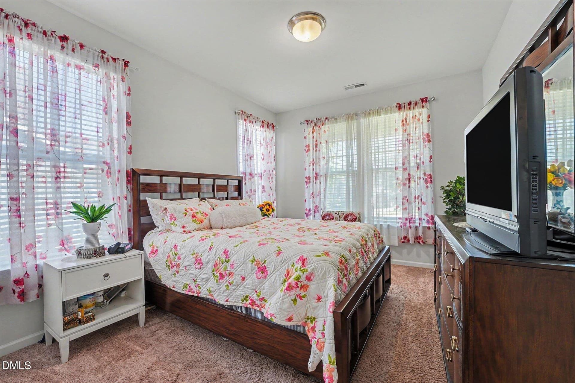 020_file_2023 - 123 Carbone Lane, Clayton, NC 27527