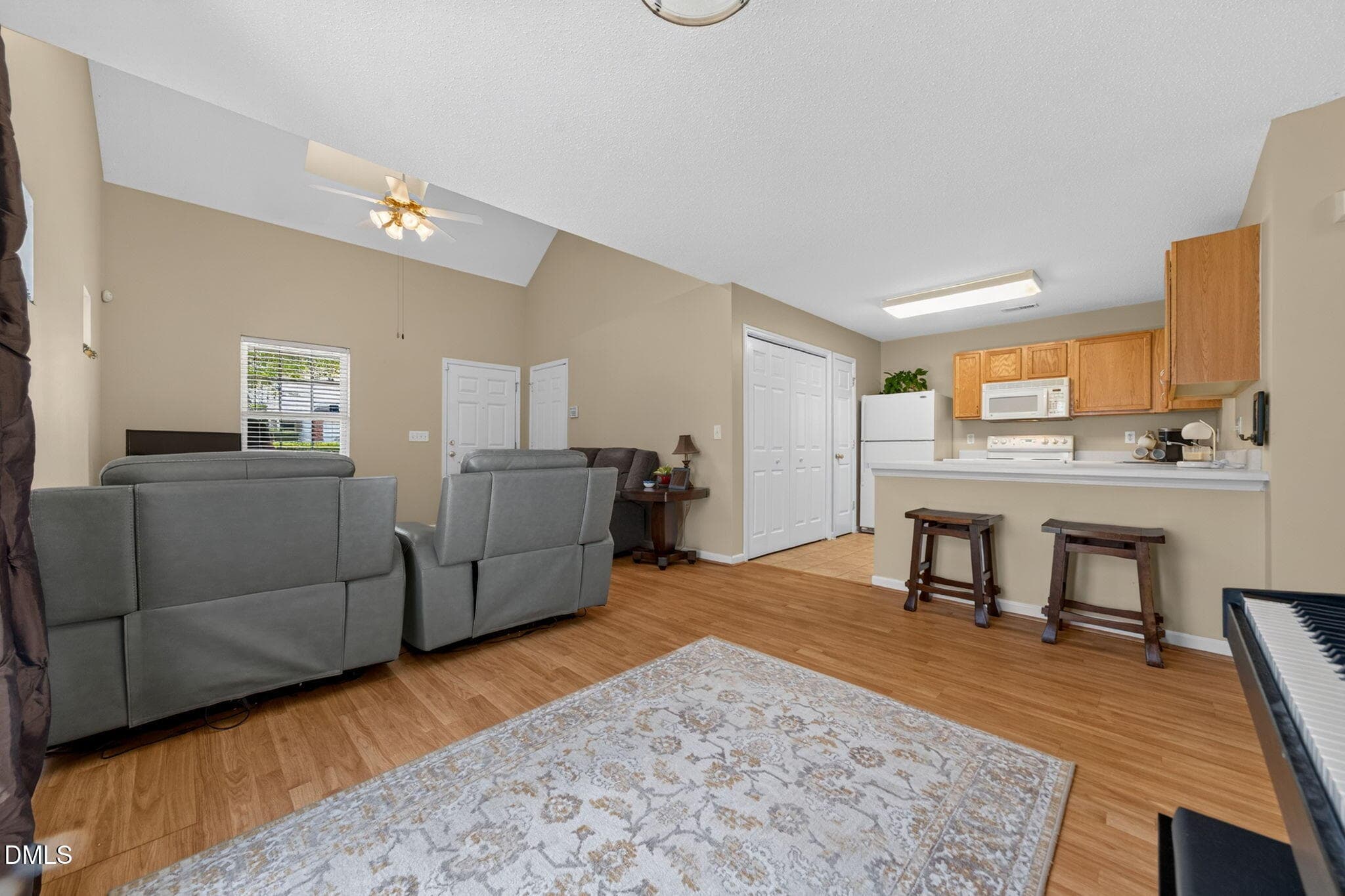 10DinKit - 5512 Roan Mountain Place, Raleigh, NC 27613, Raleigh