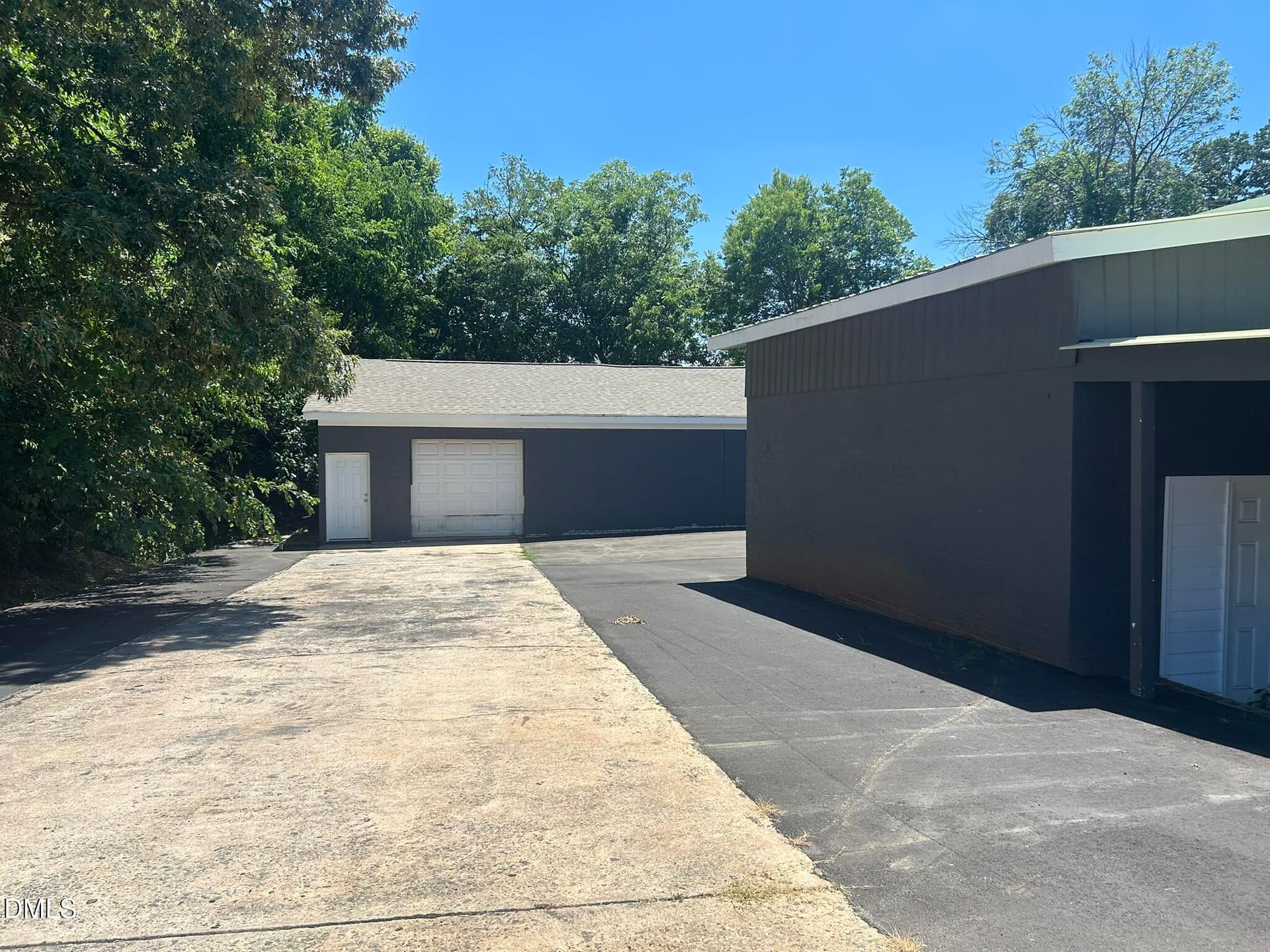 Side Driveway - 300 Guthrie Street, Graham, NC 27253