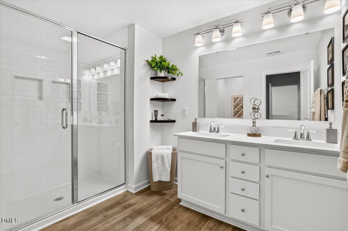 25-52 Paperwhite Pl-25 - 52 Paperwhite Place, Clayton, NC 27527