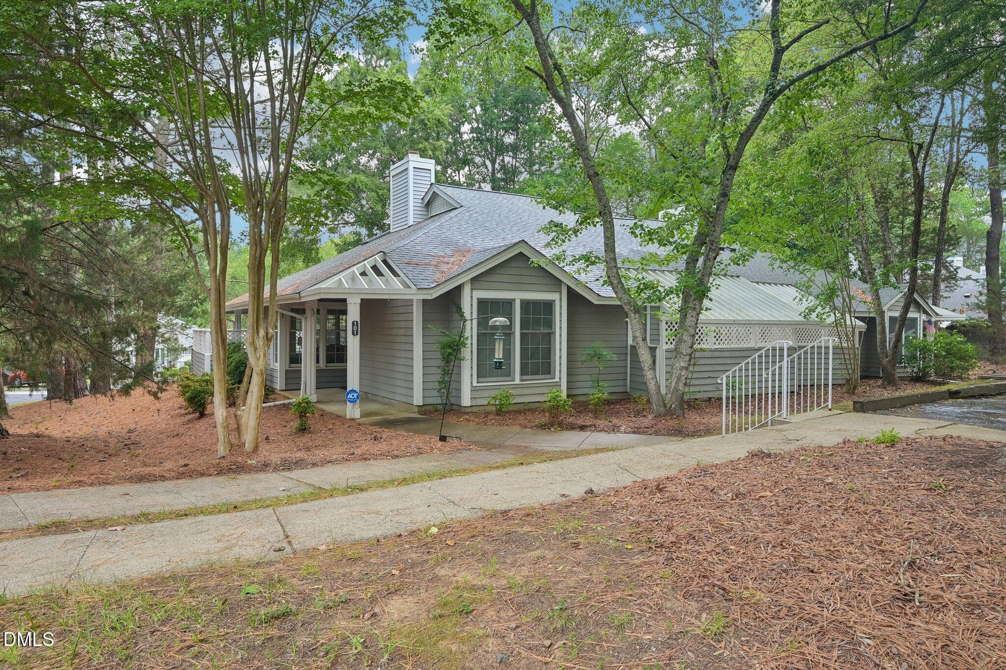3-web-or-mls-White Oak Way-S2406-003 - 101 White Oak Way, Chapel Hill, NC 27514, Chapel Hill