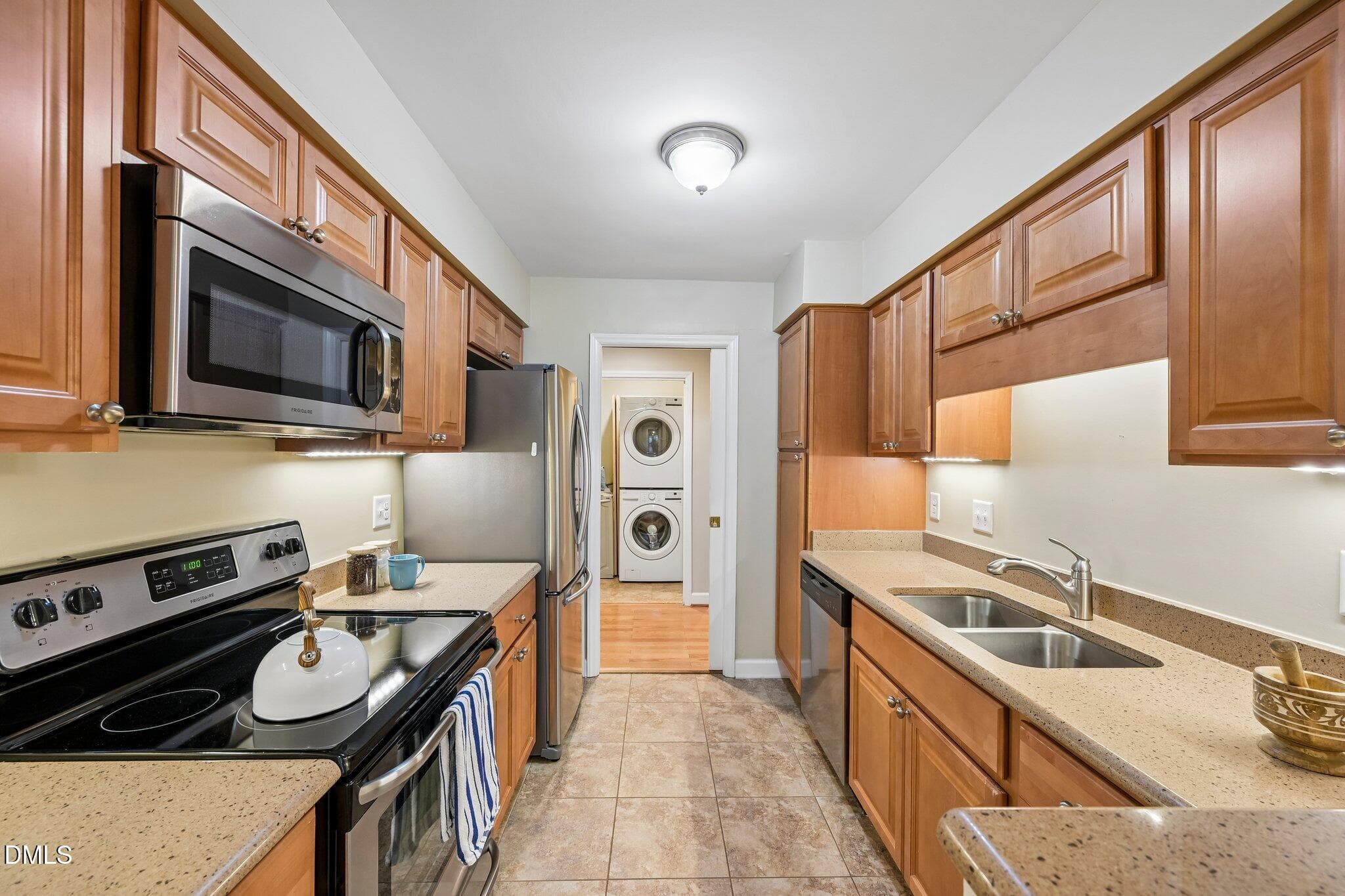 17-web-or-mls-White Oak Way-S2406-017 - 101 White Oak Way, Chapel Hill, NC 27514, Chapel Hill
