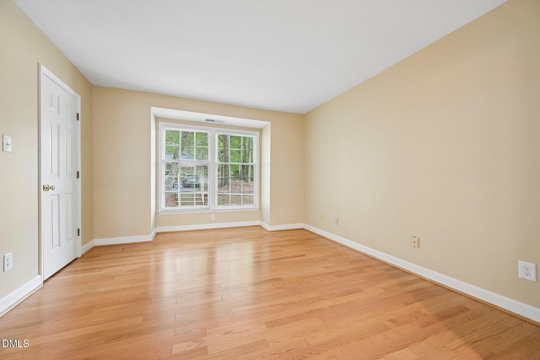 24-web-or-mls-White Oak Way-S2406-024 - 101 White Oak Way, Chapel Hill, NC 27514, Chapel Hill