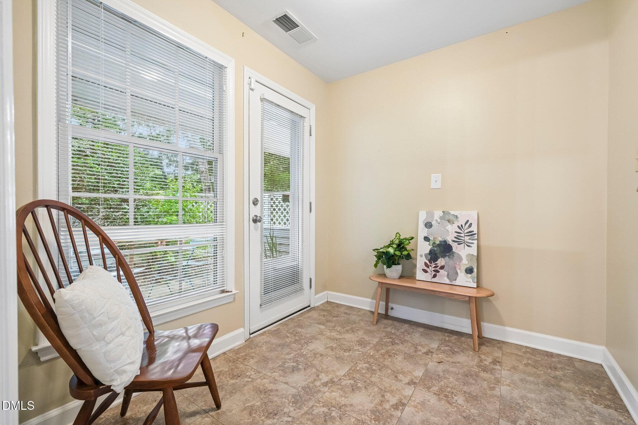 22-web-or-mls-White Oak Way-S2406-022 - 101 White Oak Way, Chapel Hill, NC 27514, Chapel Hill