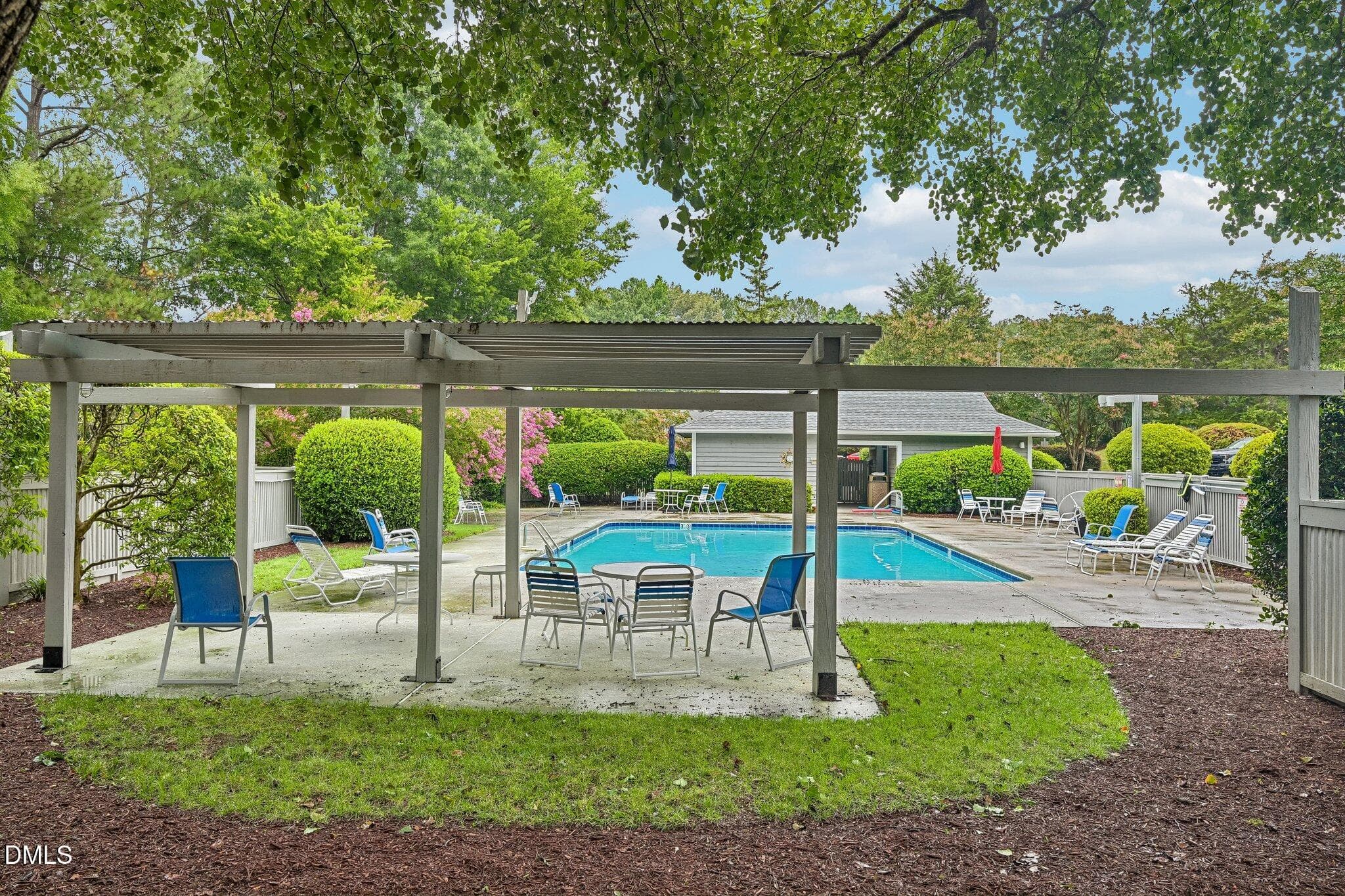47-web-or-mls-White Oak Way-2406-904 - 101 White Oak Way, Chapel Hill, NC 27514, Chapel Hill