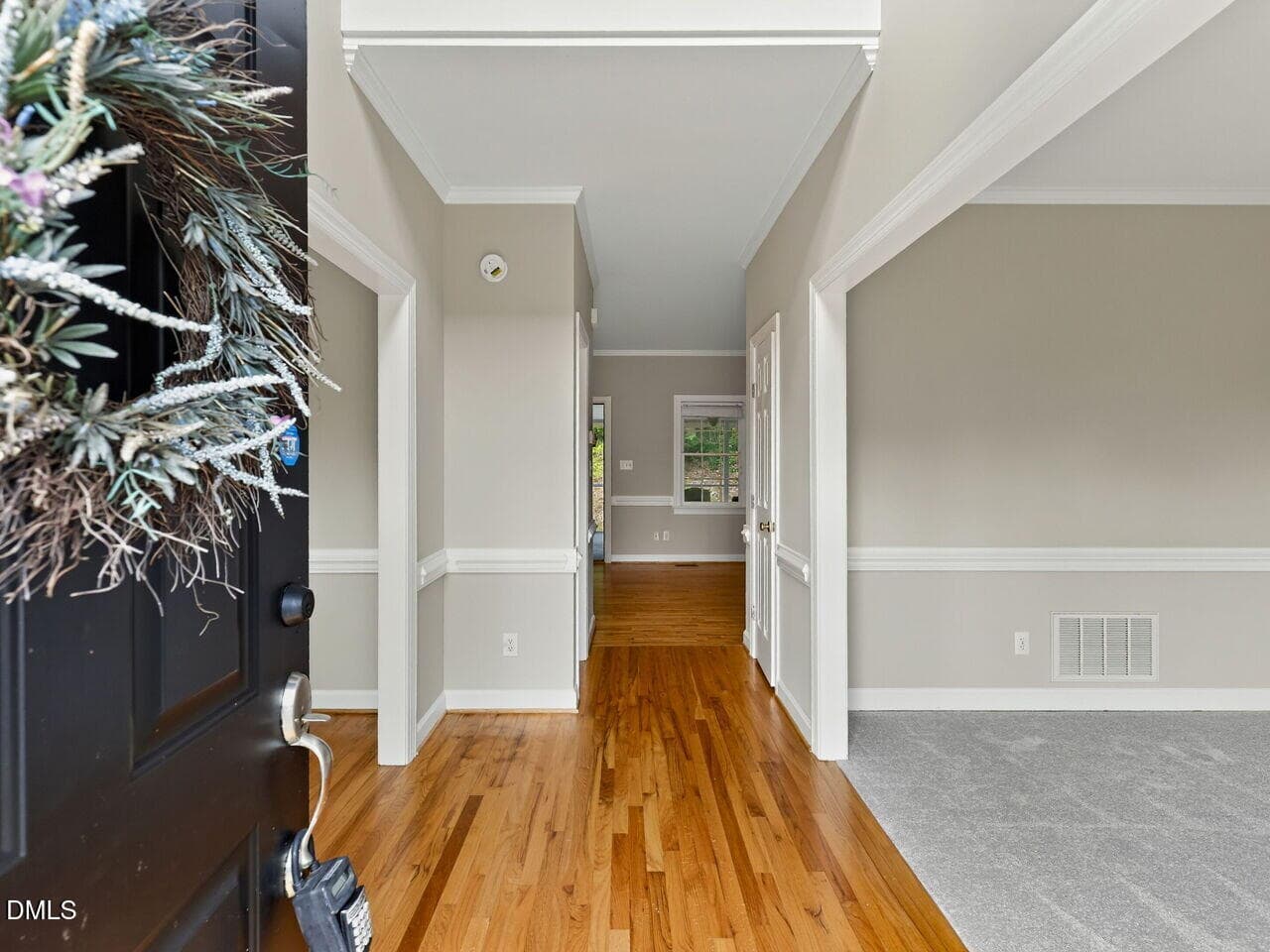 004-1280x960-foyer-entry - 305 Neuse Ridge Drive, Clayton, NC 27527