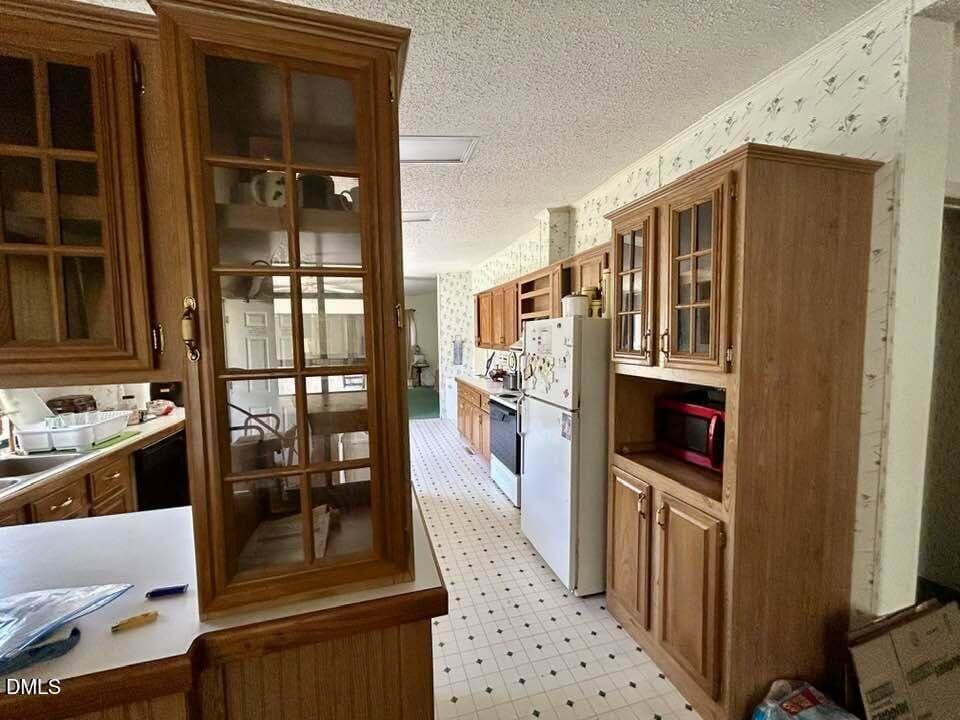8365-KITCHEN 3 - 8365 Dirgie Mine Road, Roxboro, NC 27574