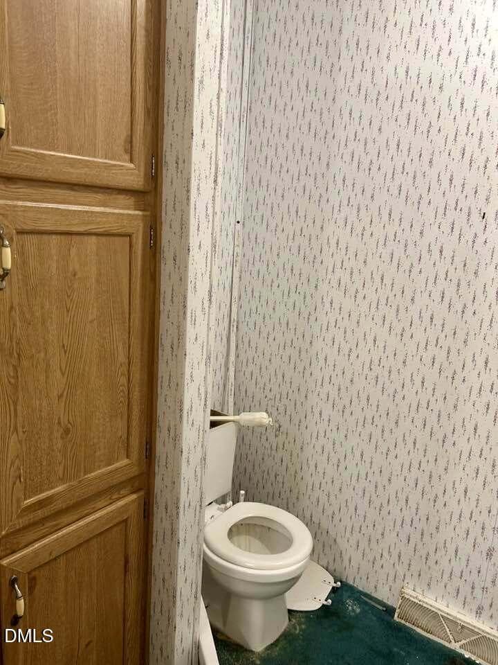 8365-BATH 2 - 8365 Dirgie Mine Road, Roxboro, NC 27574