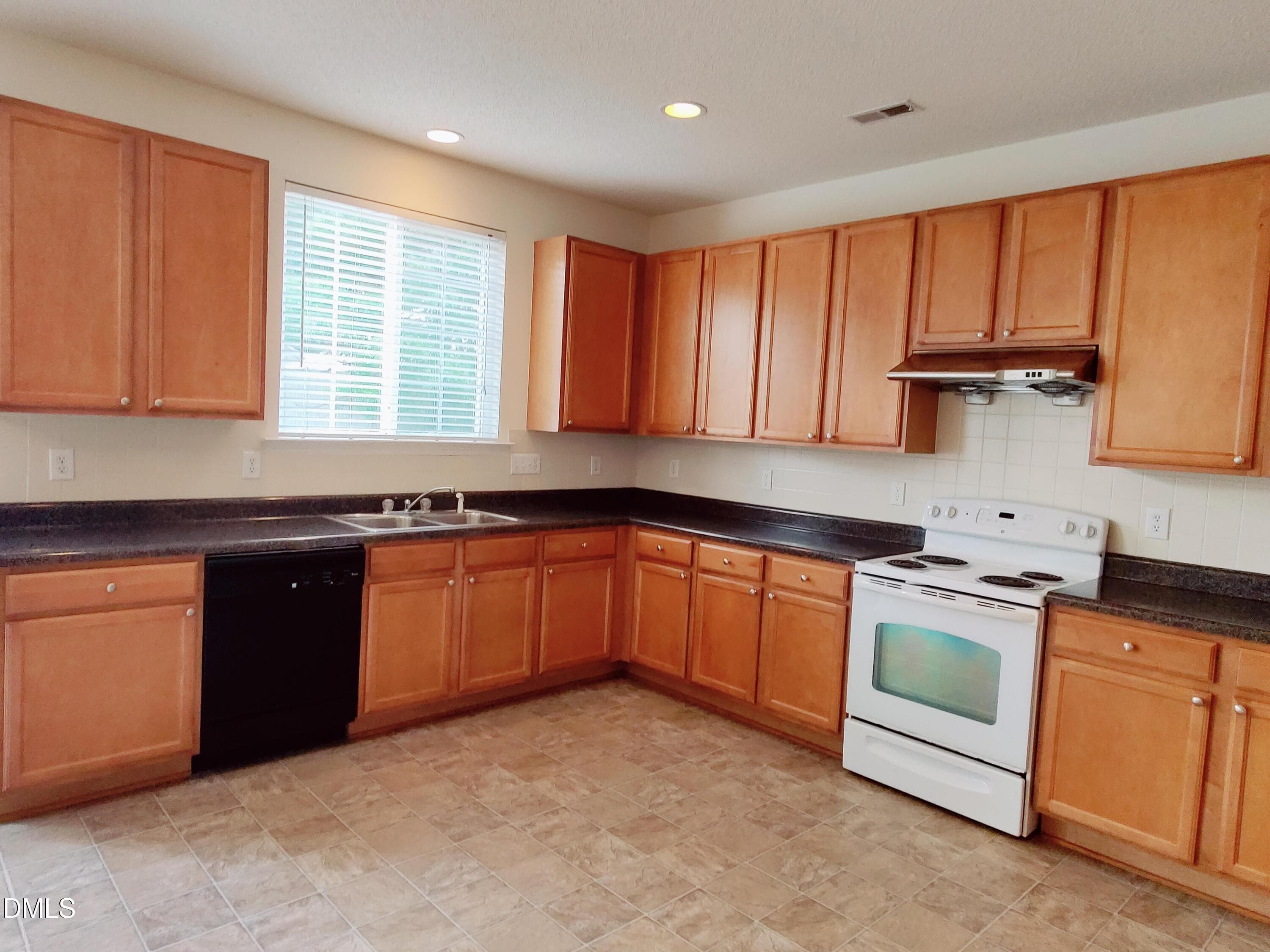 09_beyc6a14a874b78a1 - 4011 Oatgrass Lane, Raleigh, NC 27604, Raleigh
