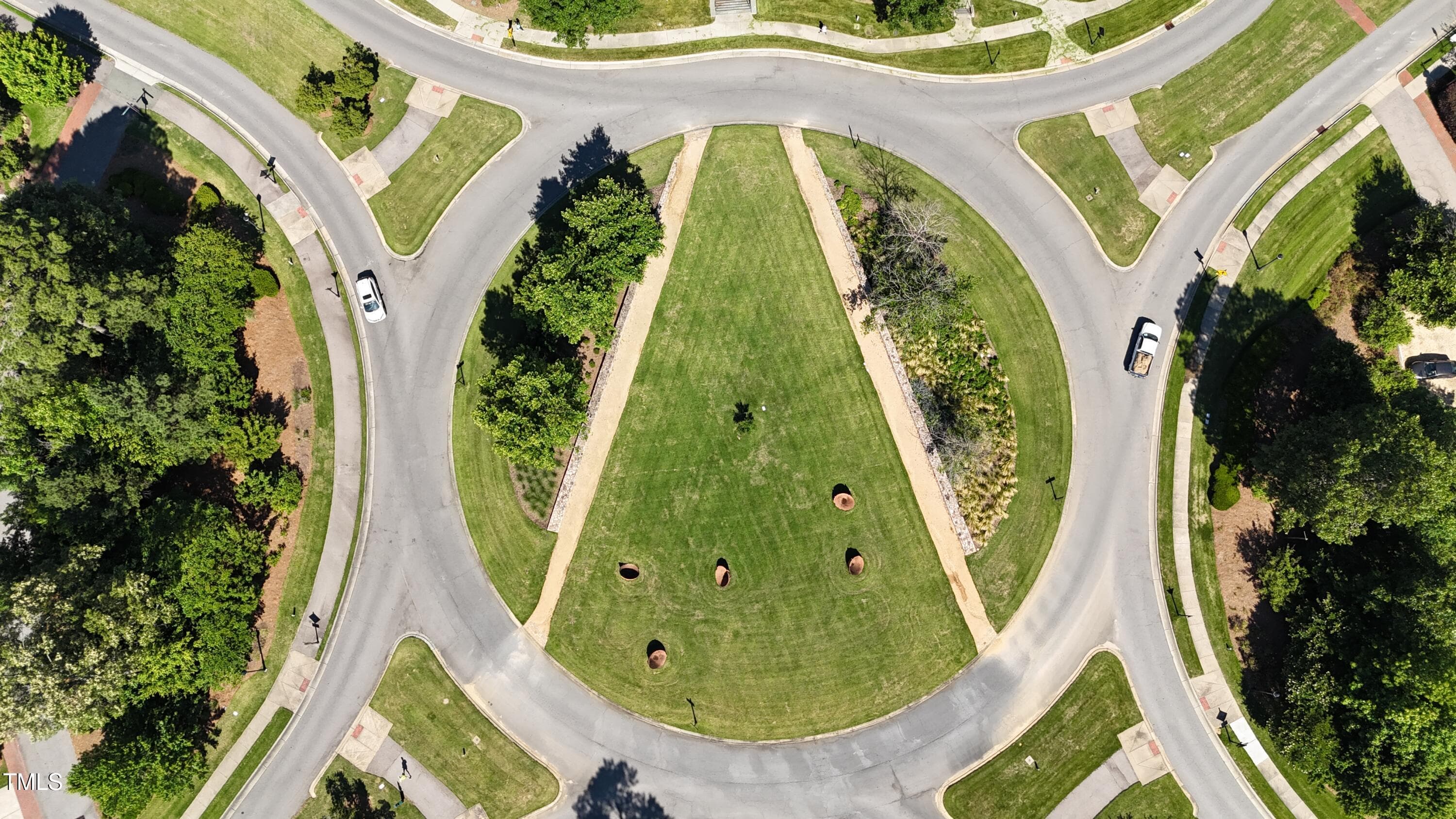 Traffic Circle - 44 Rock Ledge Drive, Chapel Hill, NC 27516, Chapel Hill