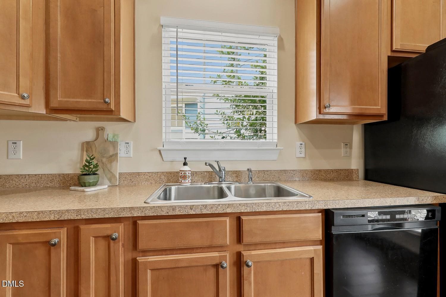 014-038-Kitchen-1500x999 - 336 Kinellan Lane, Cary, NC 27519, Cary