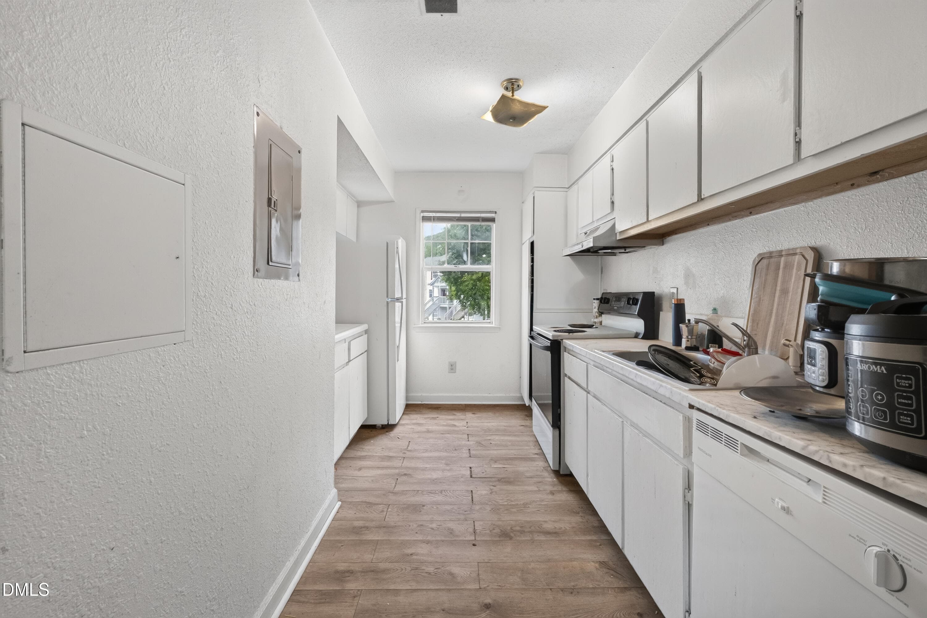 3 - 2510 Avent Ferry Road 103, Raleigh, NC 27606, Raleigh