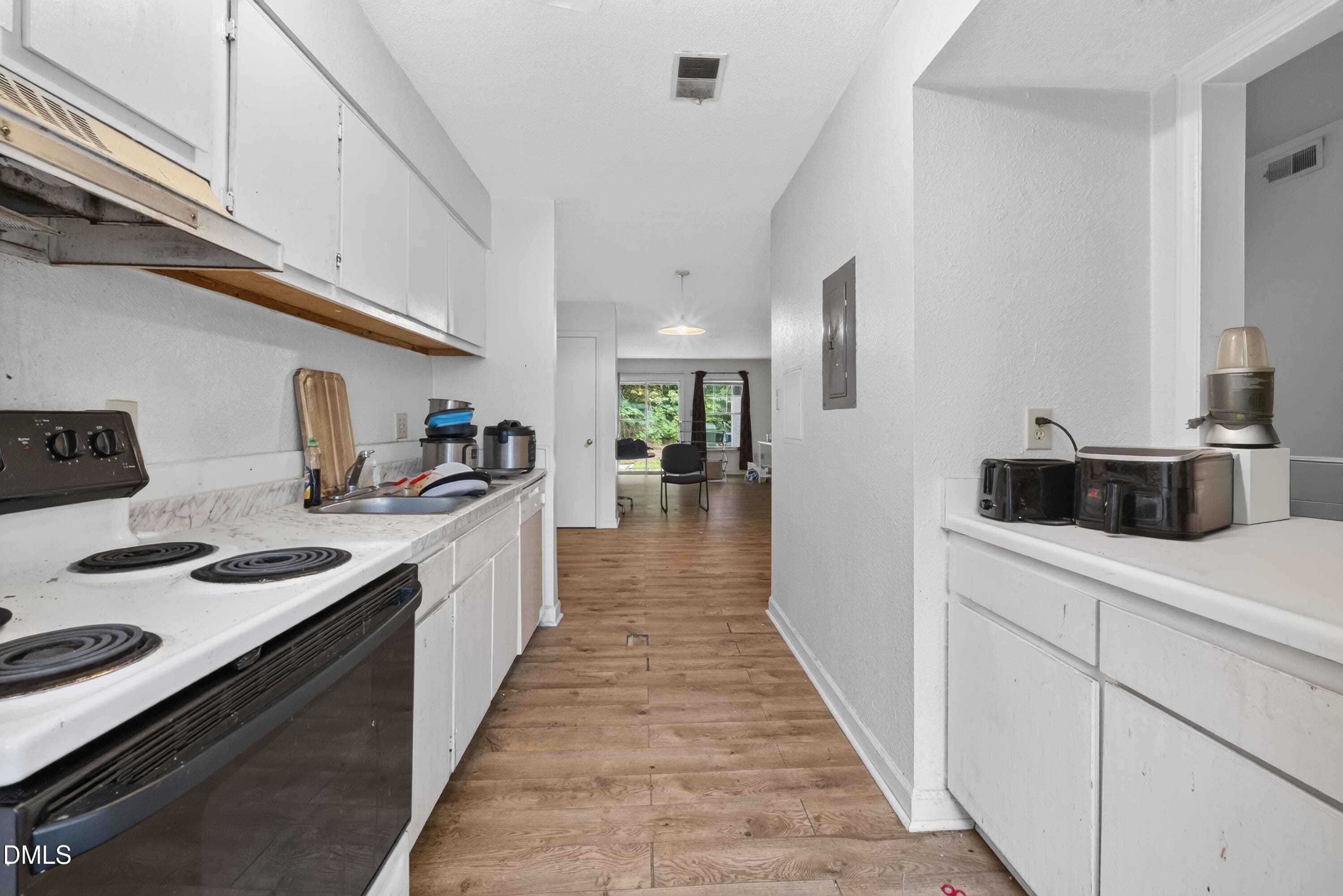 7 - 2510 Avent Ferry Road 103, Raleigh, NC 27606, Raleigh