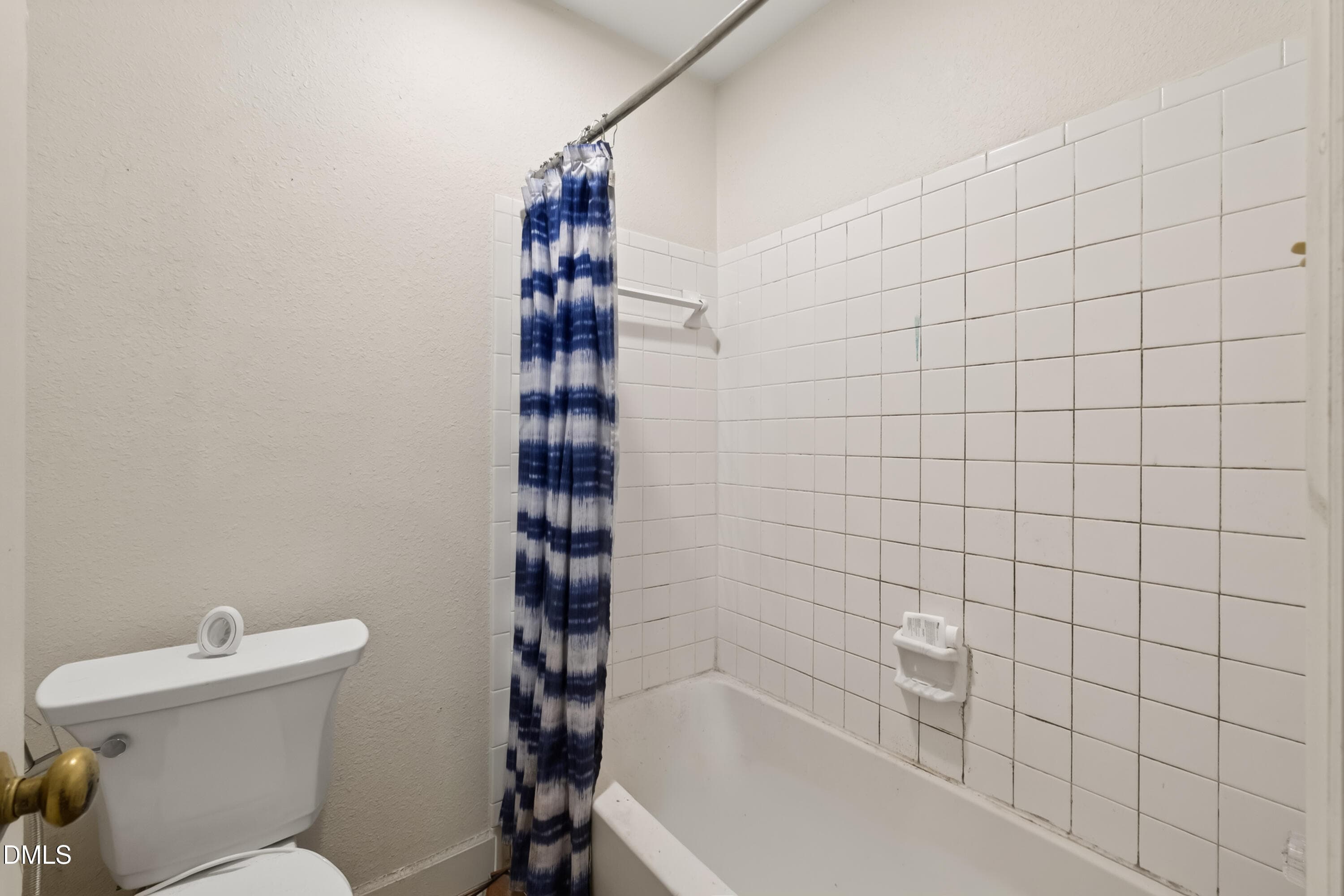 25 - 2510 Avent Ferry Road 103, Raleigh, NC 27606, Raleigh