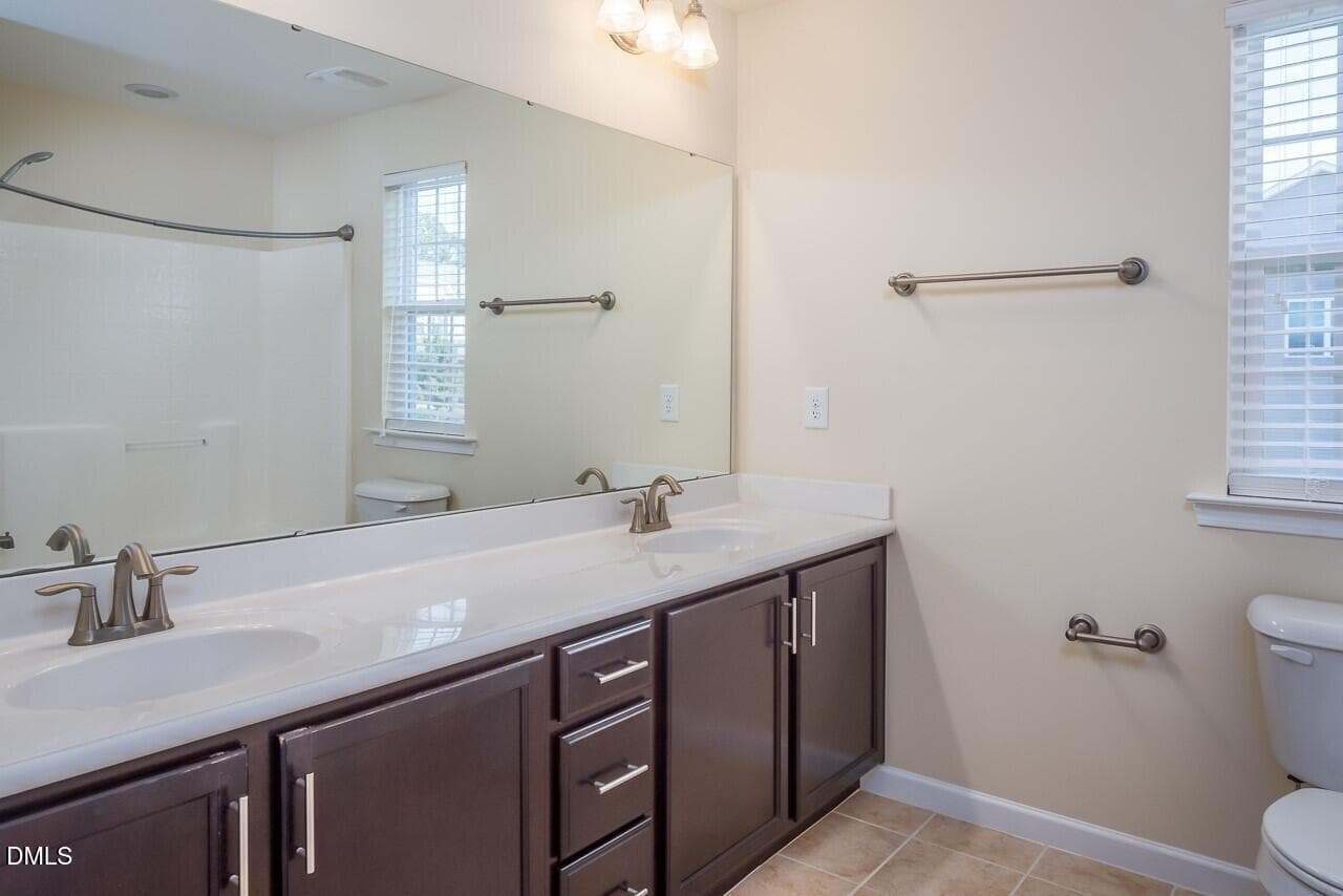 Bath-Full-picture21 - 215 Holly Blossom Drive, Durham, NC 27703, Durham