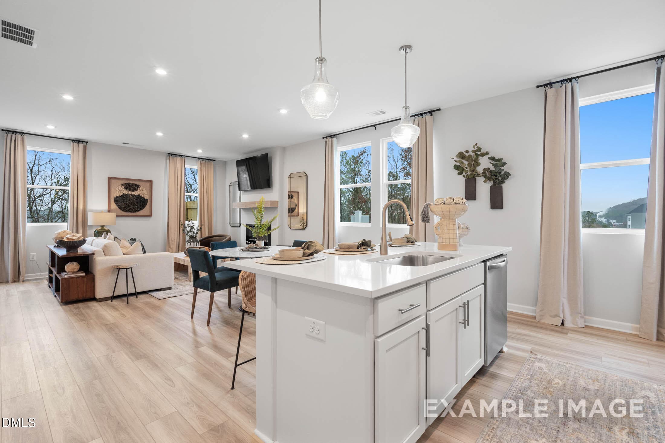 89 Chancellor Drive, Lillington, NC 27546