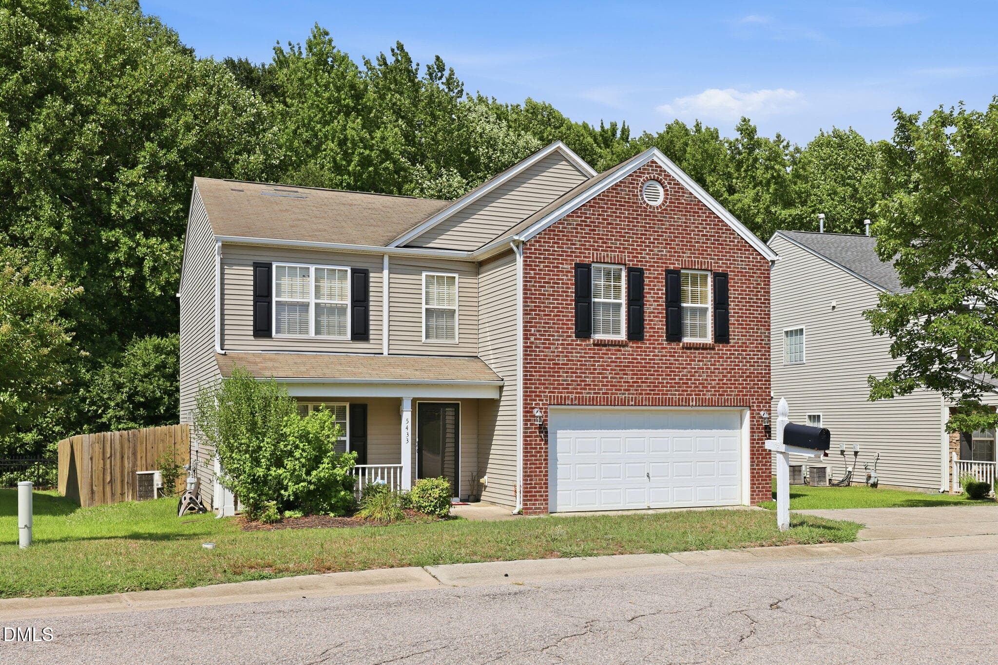 2-web-or-mls-IMG_3400 - 5433 Thunderidge Drive, Raleigh, NC 27610, Raleigh