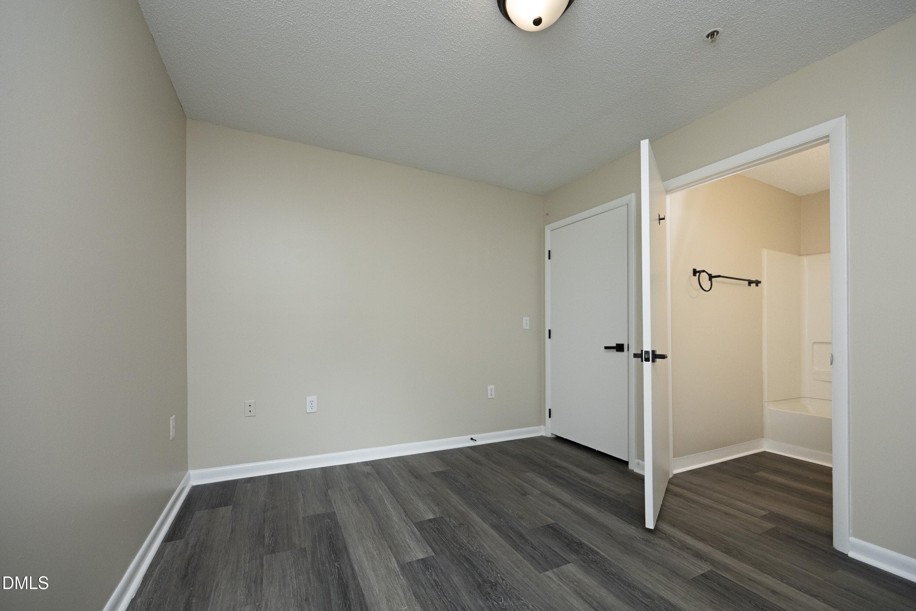 25Bedroom1 - 1231 University Court 104, Raleigh, NC 27606, Raleigh