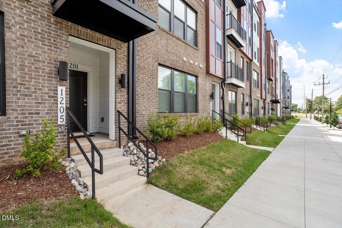 04-1205 S Blount St #201 [3187377]_06302 - 1205 S Blount Street 201, Raleigh, NC 27601, Raleigh
