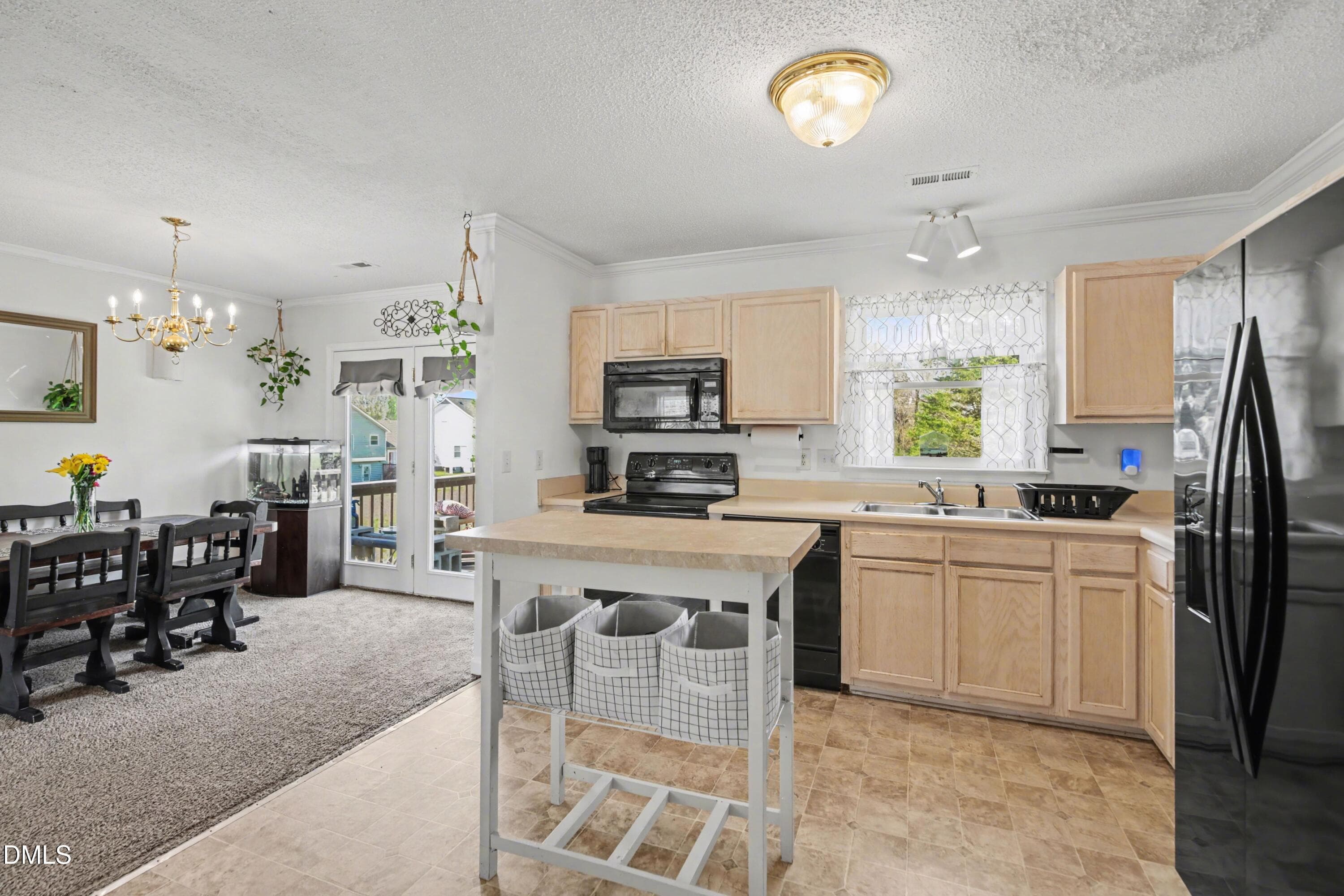 Riverdale kitchen - 3904 Riverdale Road, Greensboro, NC 27406