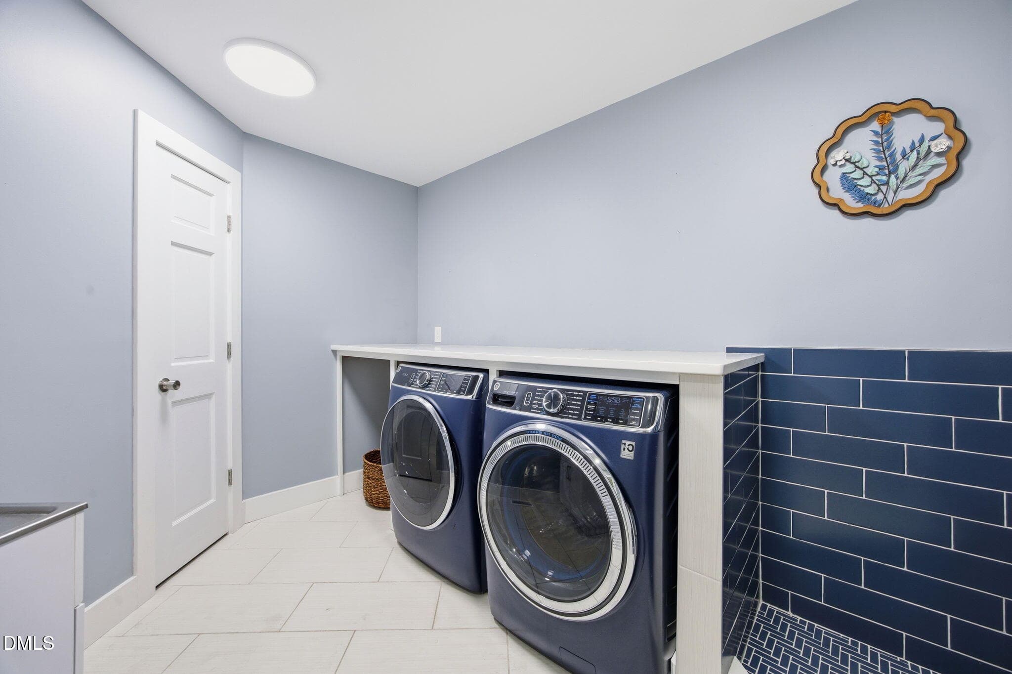 Laundry/Dog Wash Room - 8308 Belgium Drive, Raleigh, NC 27606, Raleigh