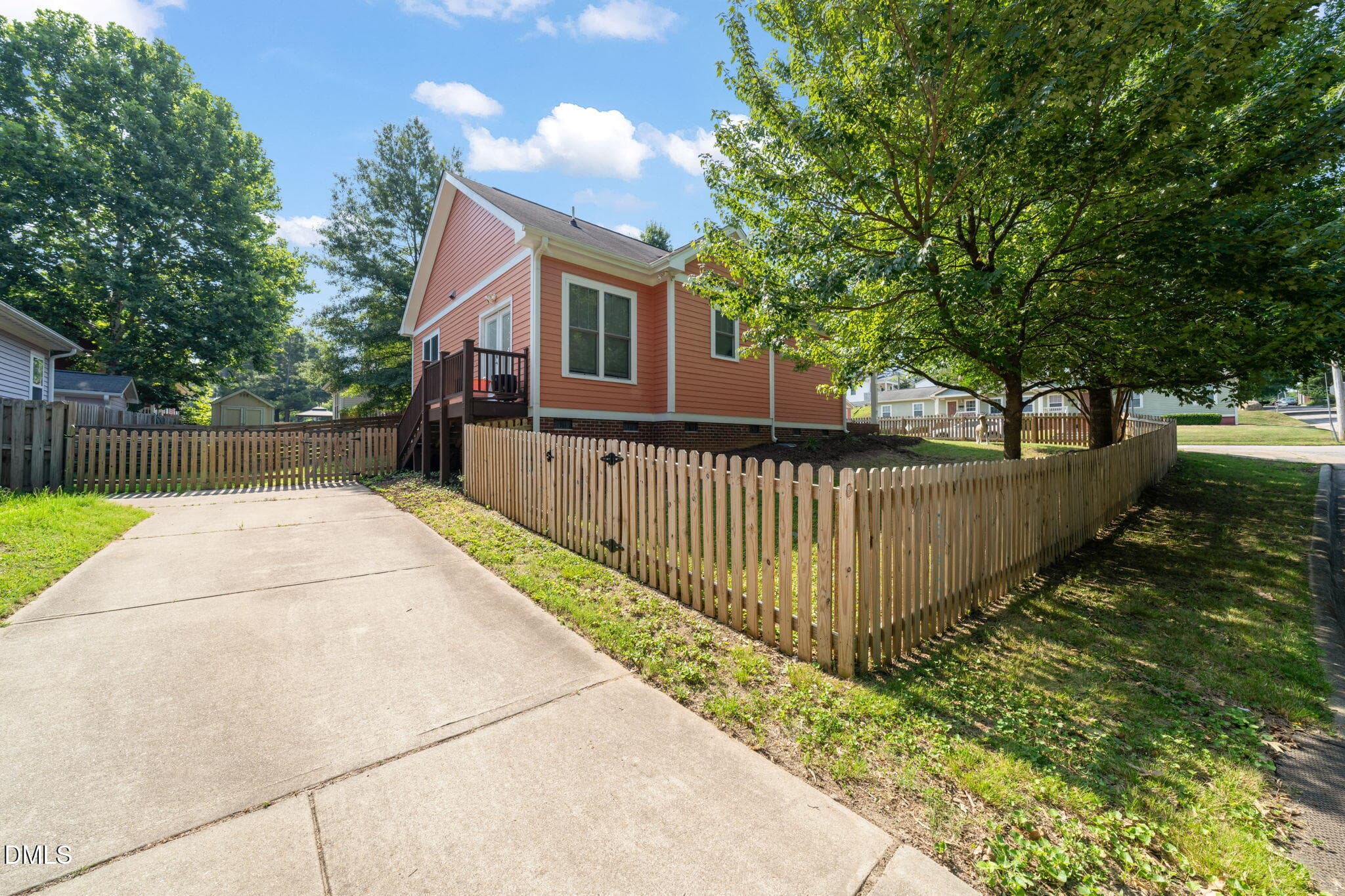 39-web-or-mls-untitled-10 - 805 E Jones Street, Raleigh, NC 27601, Raleigh