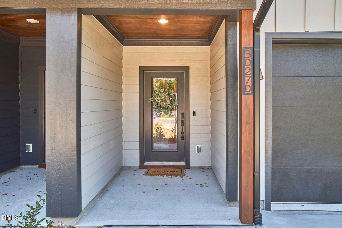Front door - 3027 Omah Street D, Durham, NC 27705, Durham