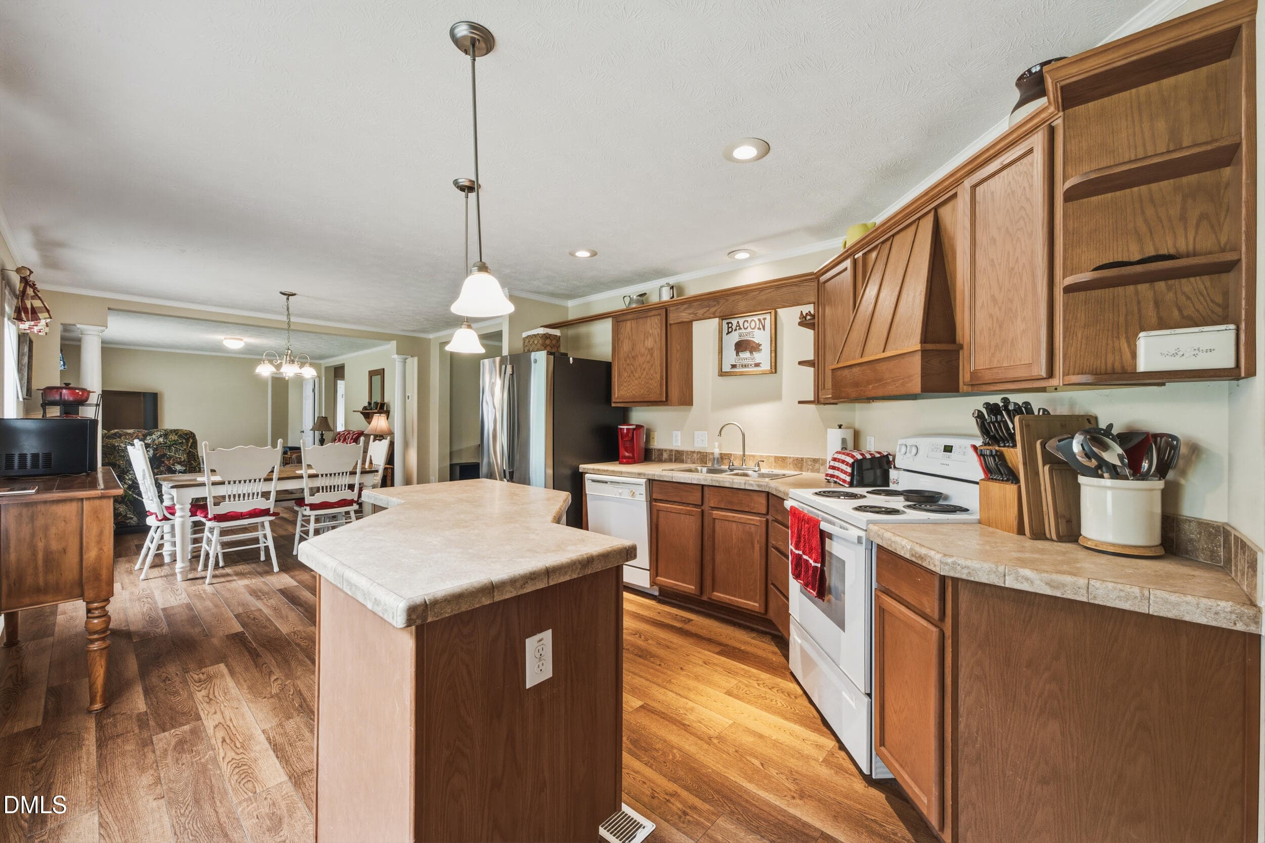 14_14 -5582 trails end rd, interior, kit - 7388 Old 421 Road, Liberty, NC 27298