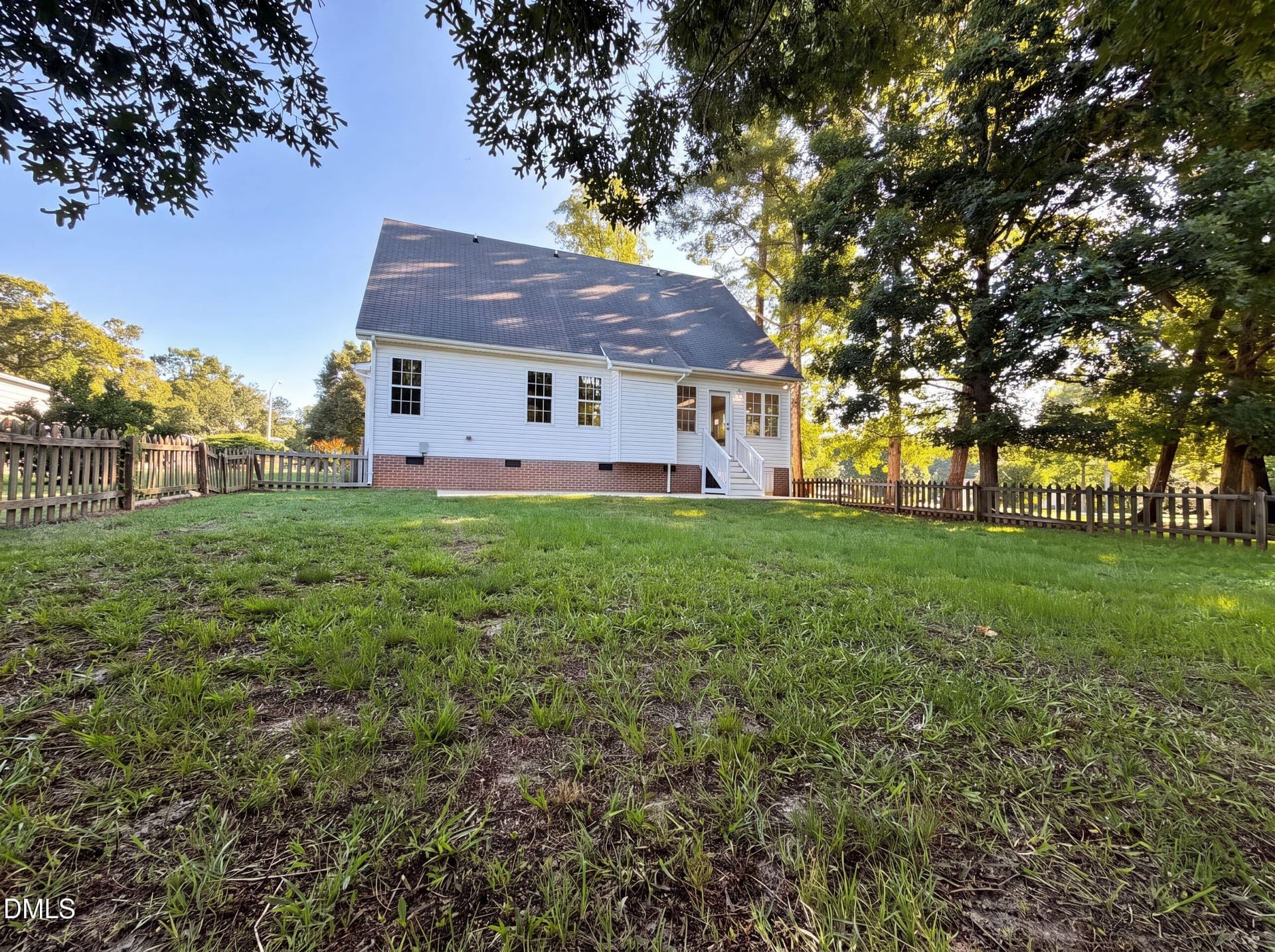listing_23 - 104 Kings Court, Garner, NC 27529
