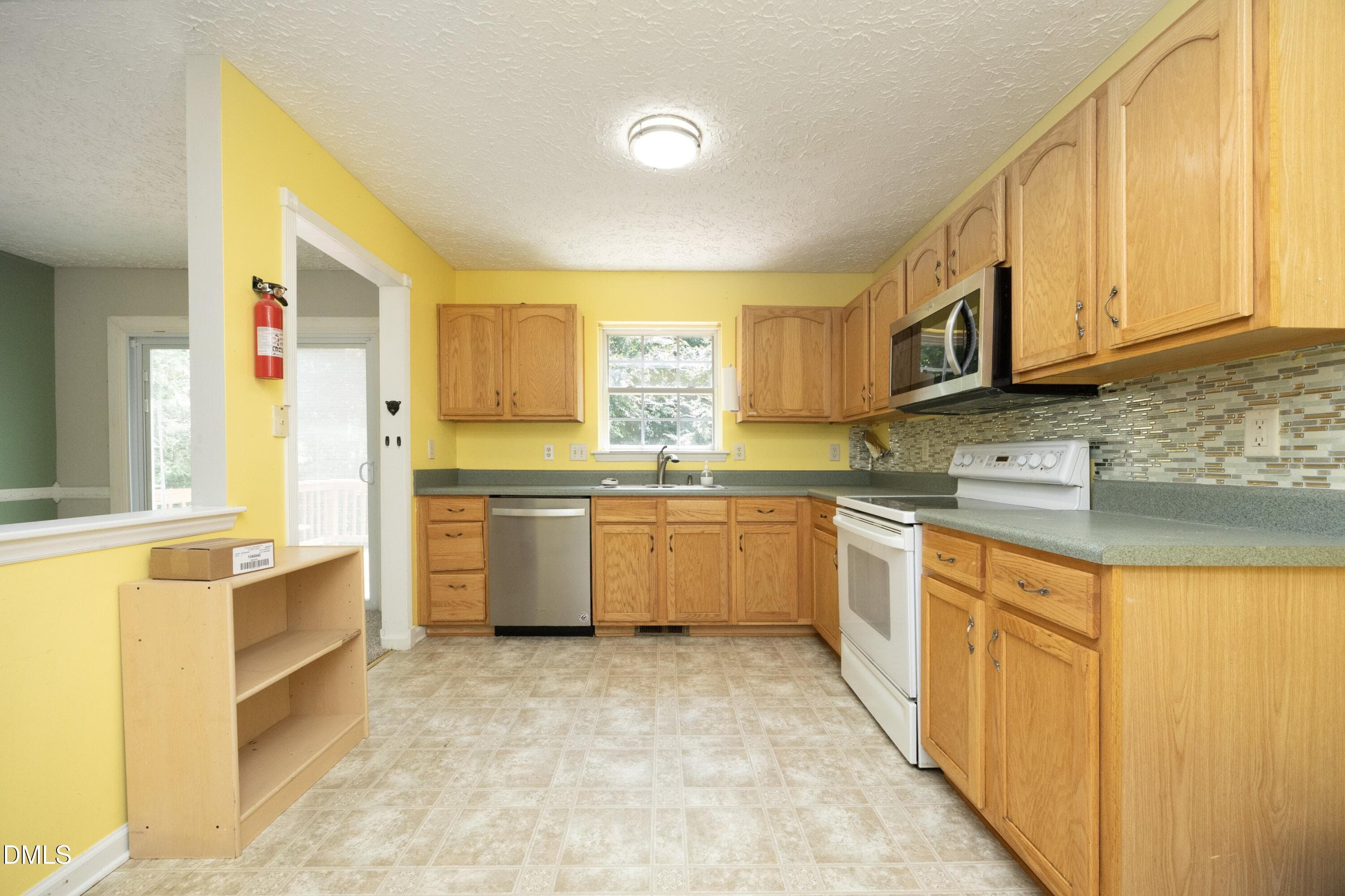 09Kitchen - 5732 Brambleton Avenue, Raleigh, NC 27610, Raleigh
