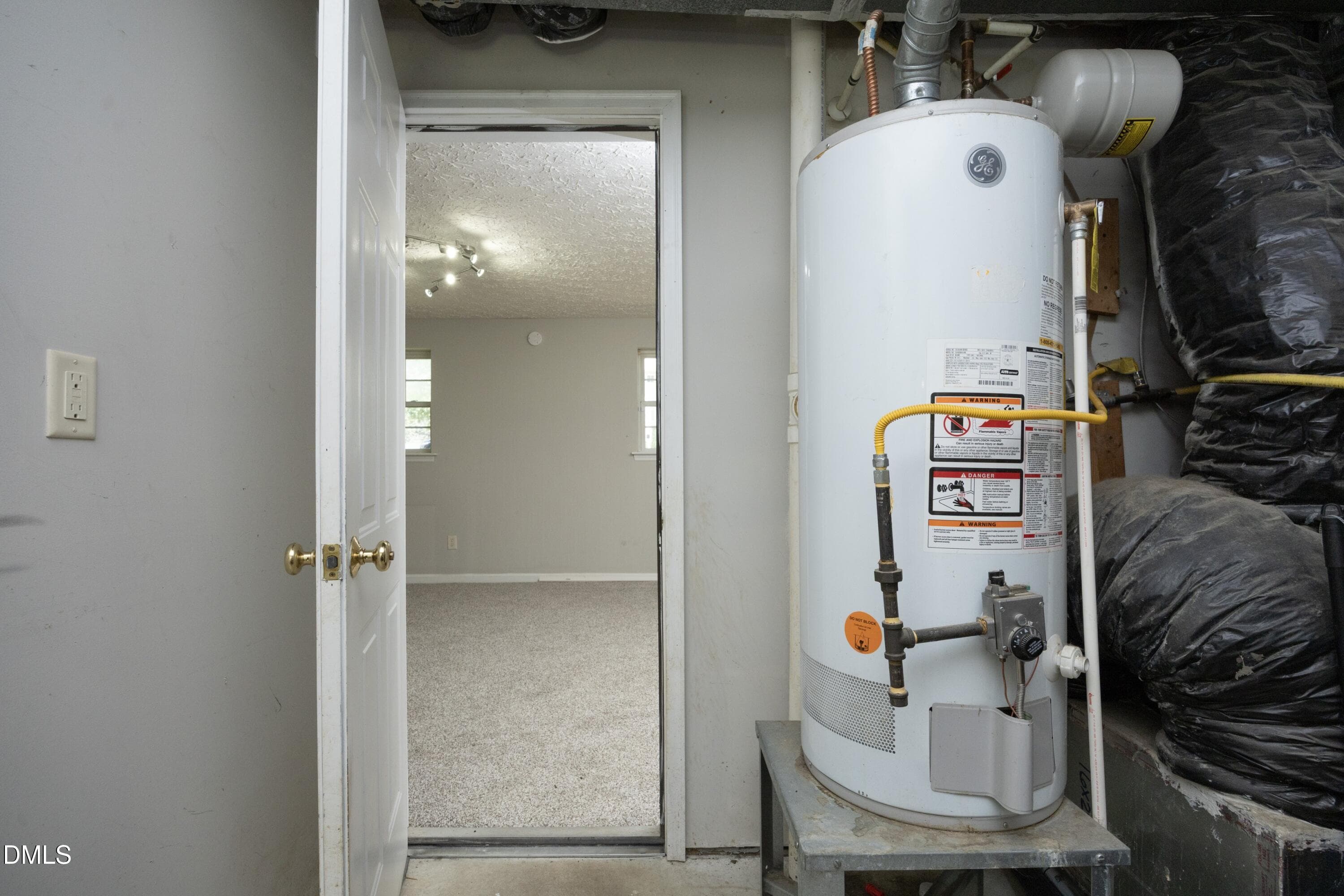 24WaterHeater - 5732 Brambleton Avenue, Raleigh, NC 27610, Raleigh