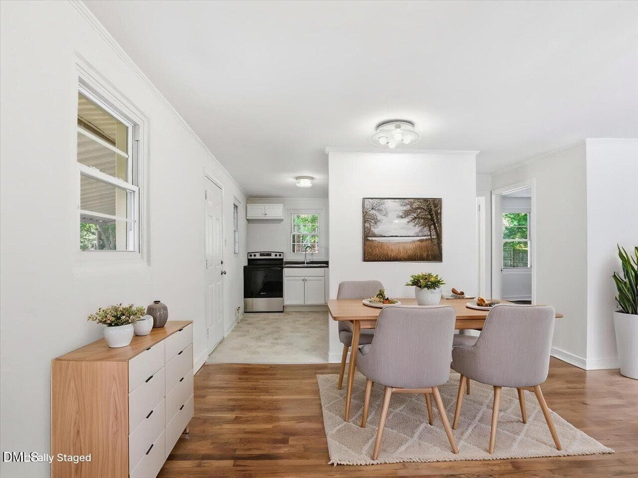 17-Dining - 203 Scarlett Drive, Chapel Hill, NC 27517, Chapel Hill