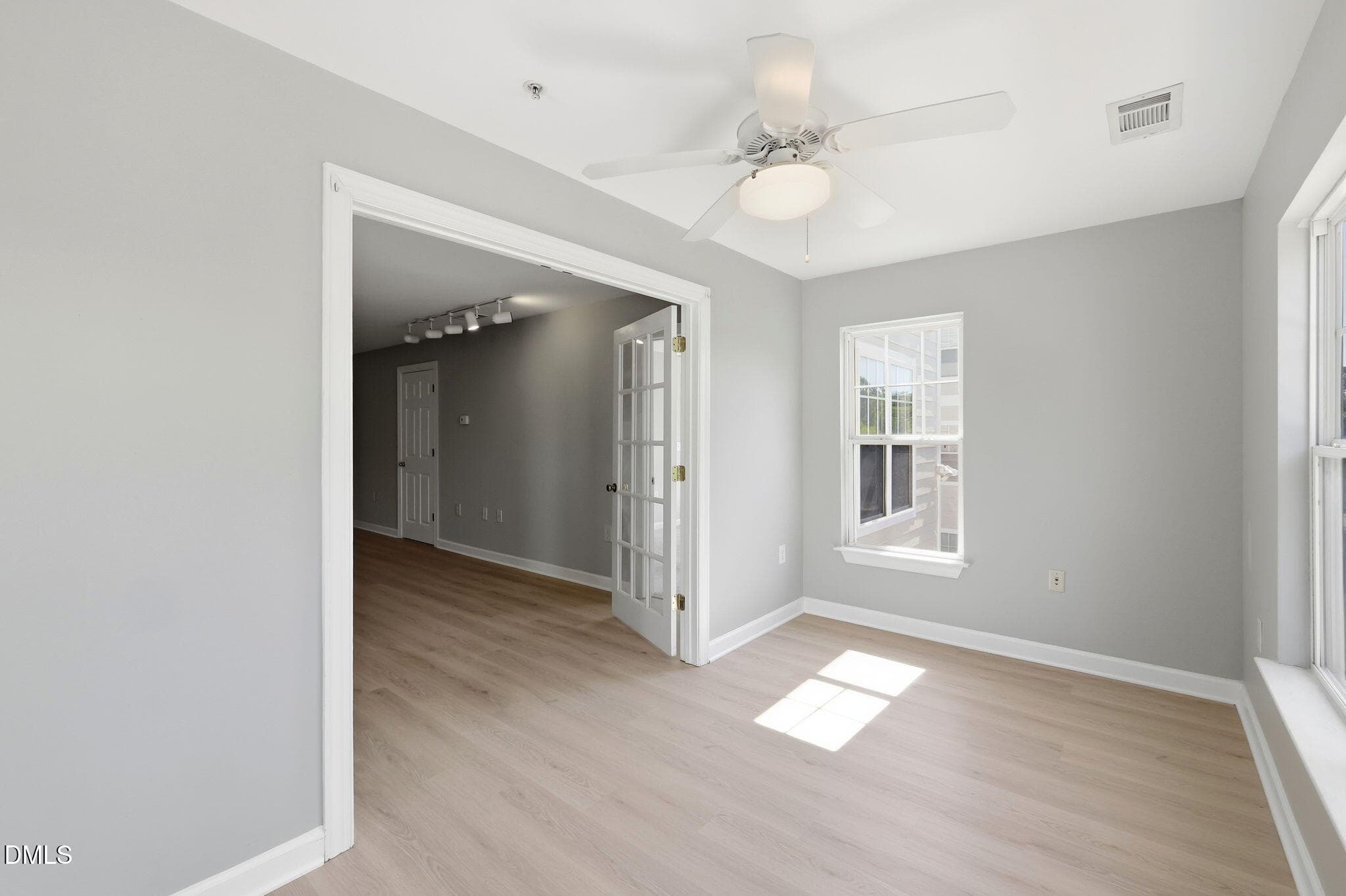 8-web-or-mls-P1135243 - 929 Morreene Road A23, Durham, NC 27705, Durham
