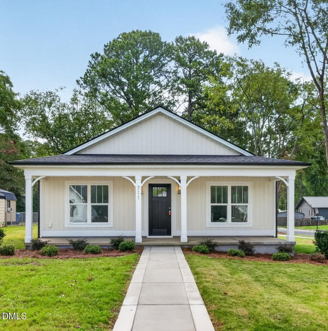 2-web-or-mls-DSC00816 - 711 S Ellis Avenue, Dunn, NC 28334
