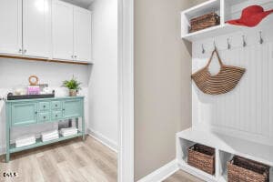 Mackintosh Mudroom - 3107 Kiawa Pointe Lane 227, Durham, NC 27703, Durham