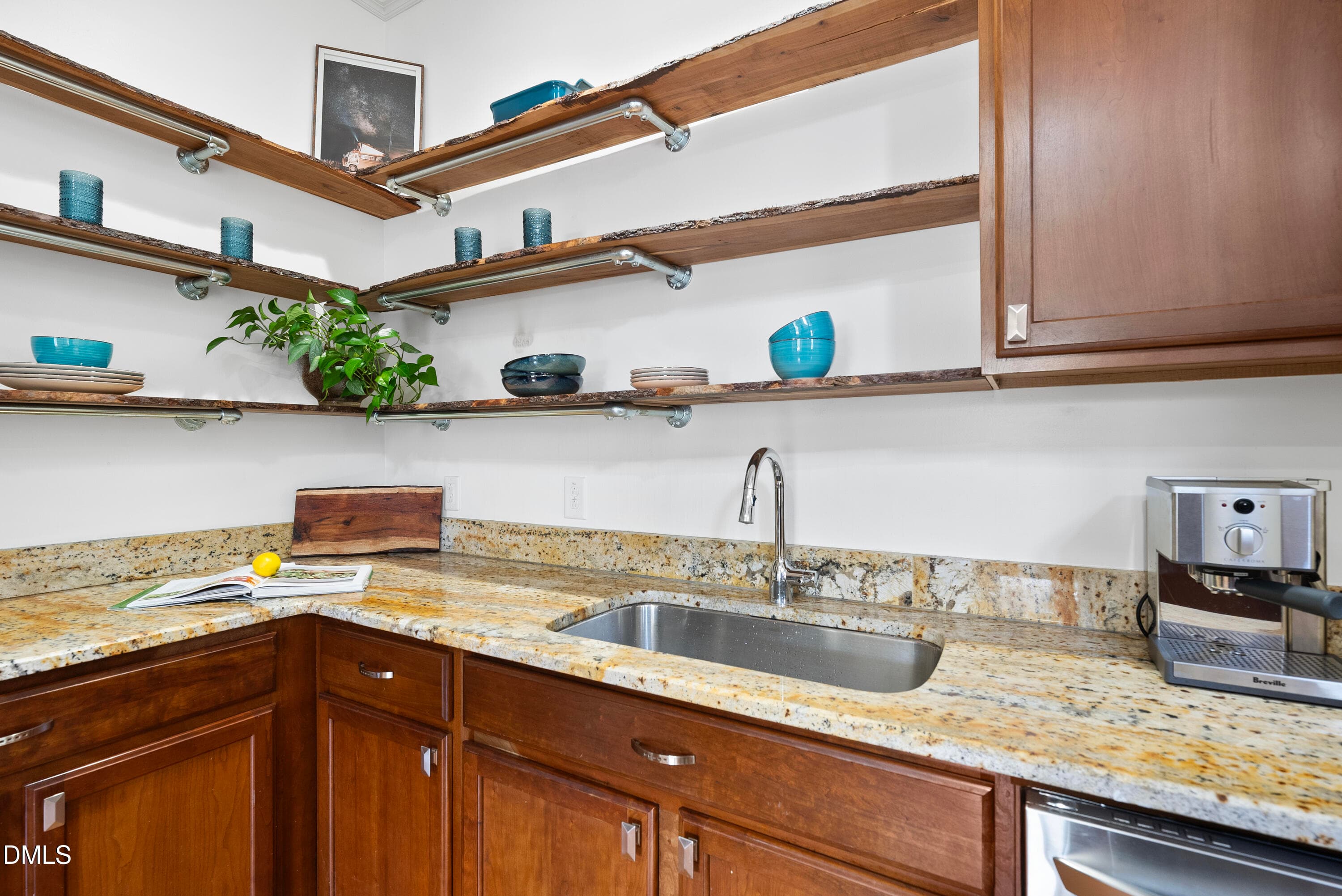 DSC01192 - 523 E Edenton Street, Raleigh, NC 27601, Raleigh