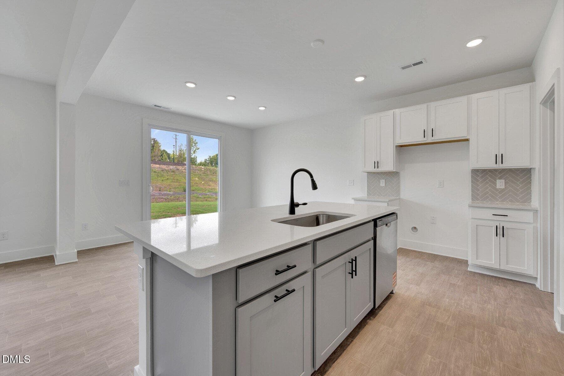 [L39_z008]none8 - 99 Cypress Moss Court, Lillington, NC 27546
