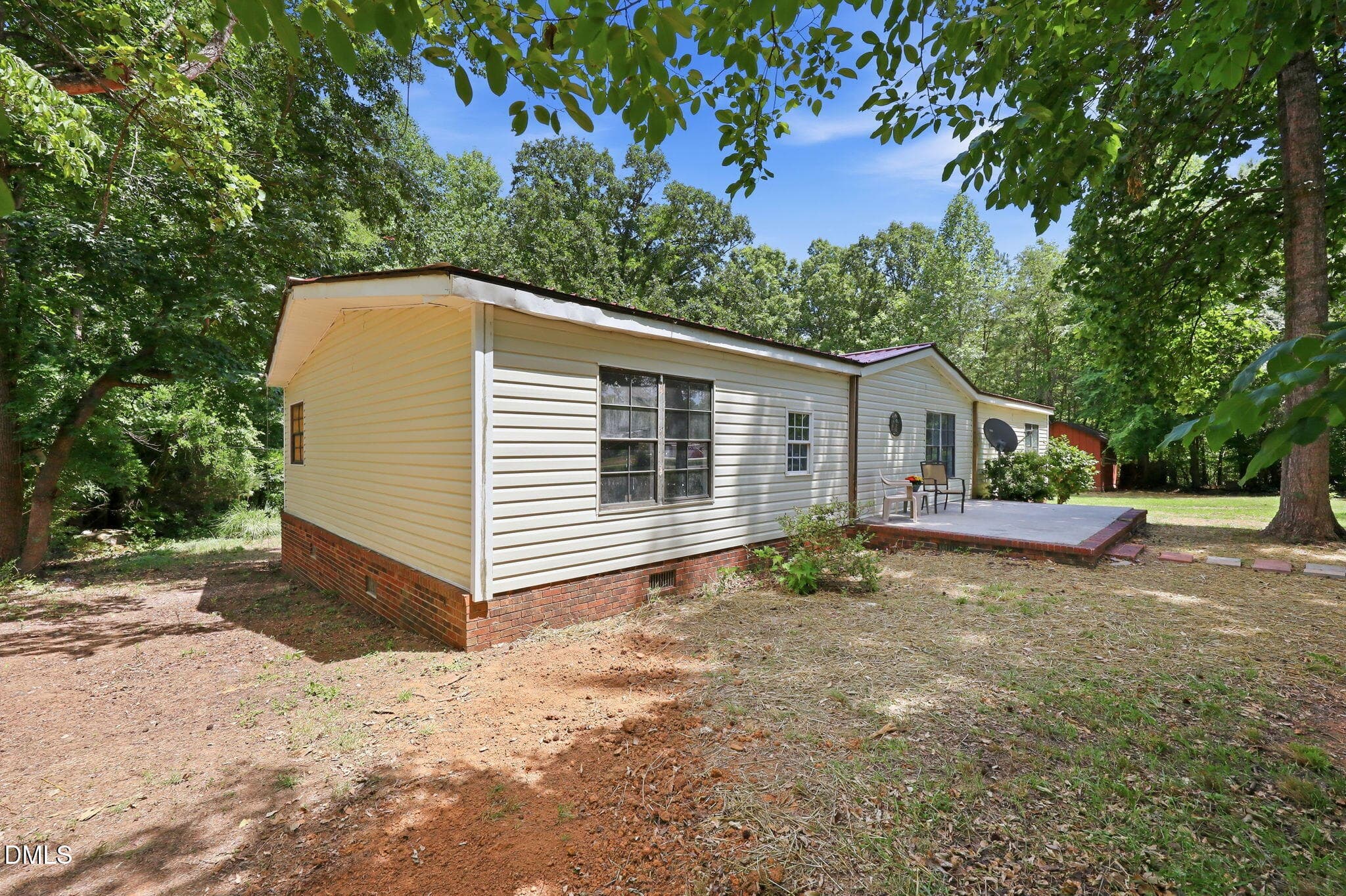 frontleft - 5824 Chestnut Lane, Snow Camp, NC 27349